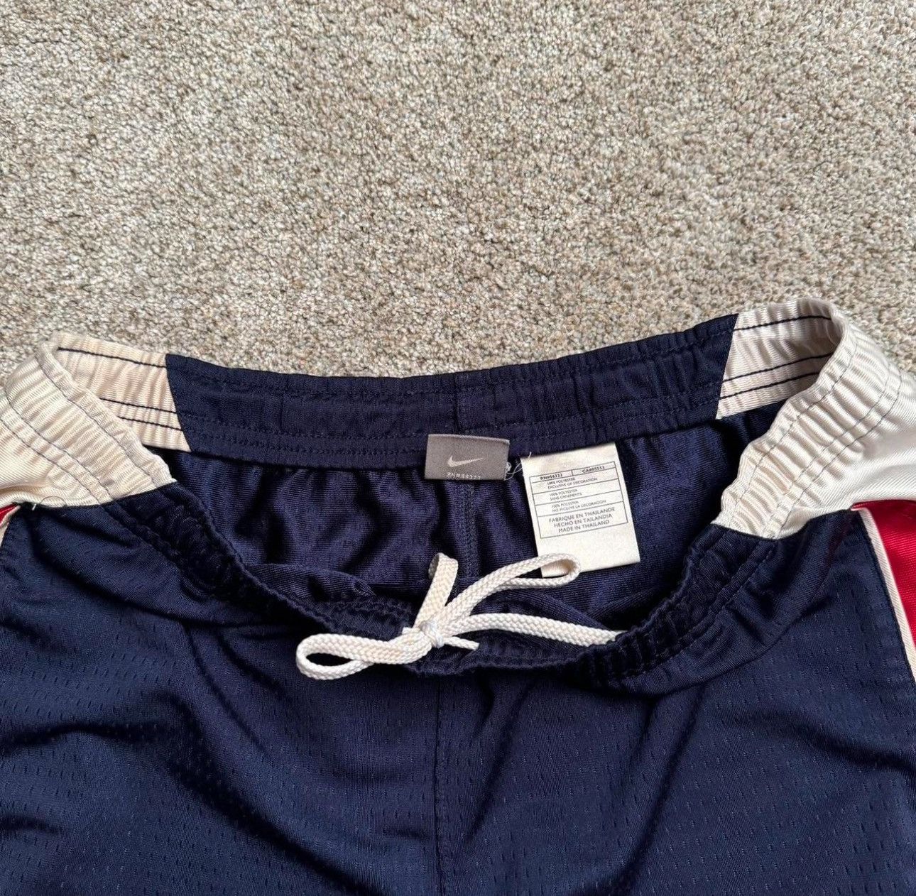 Nike VINTAGE NIKE “FLIGHT” SHORTS Size US 30 / EU 46 - 3 Thumbnail