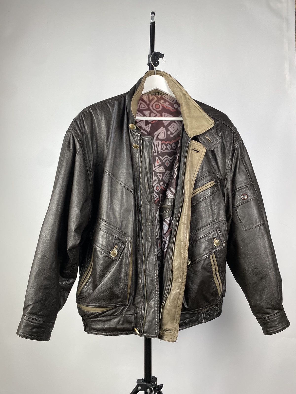 Vintage Vintage Leather Jacket Genuine Leahter bomber Moto Oldmoney Size US L / EU 52-54 / 3 - 3 Thumbnail