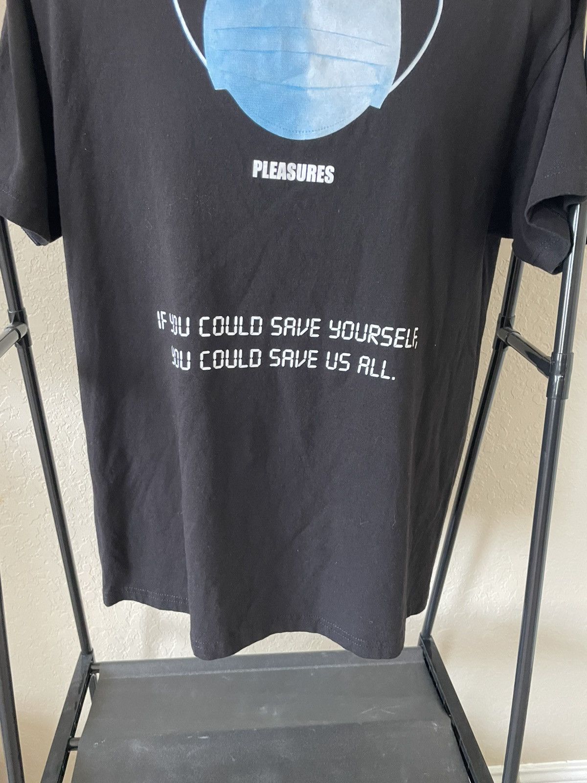 Pleasures Pleasures Medical Mask graphic tee Size US L / EU 52-54 / 3 - 3 Thumbnail