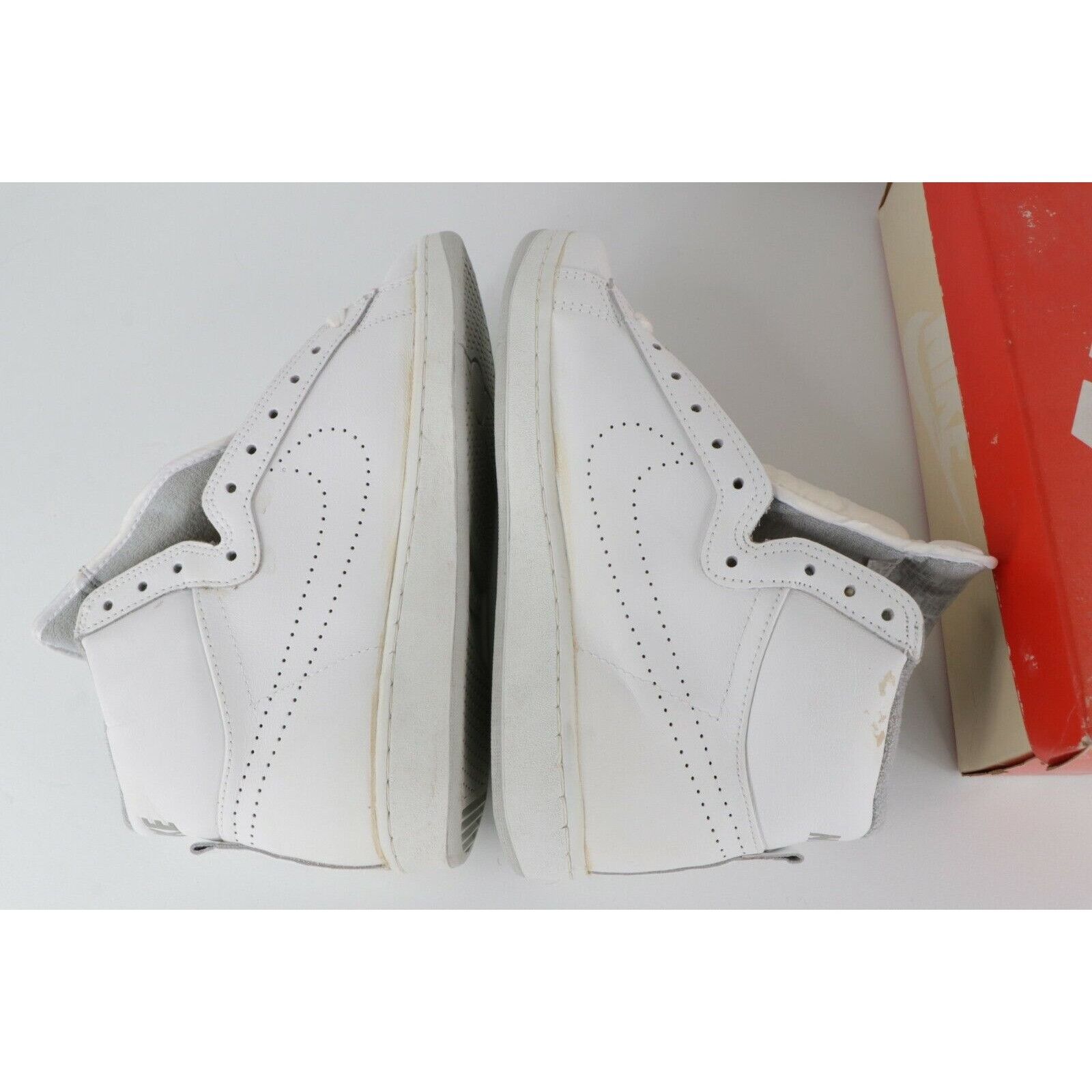 Nike × Vintage NOS Vintage Nike 1985 Racquette Perforated Leather Shoes Size US 10 / EU 43 - 5 Thumbnail
