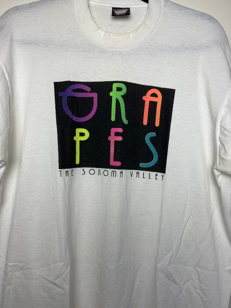 Vintage Vintage 1980's neon "GRAPES - The Sonoma Valley" T-Shirt Size US XL / EU 56 / 4 - 2 Thumbnail
