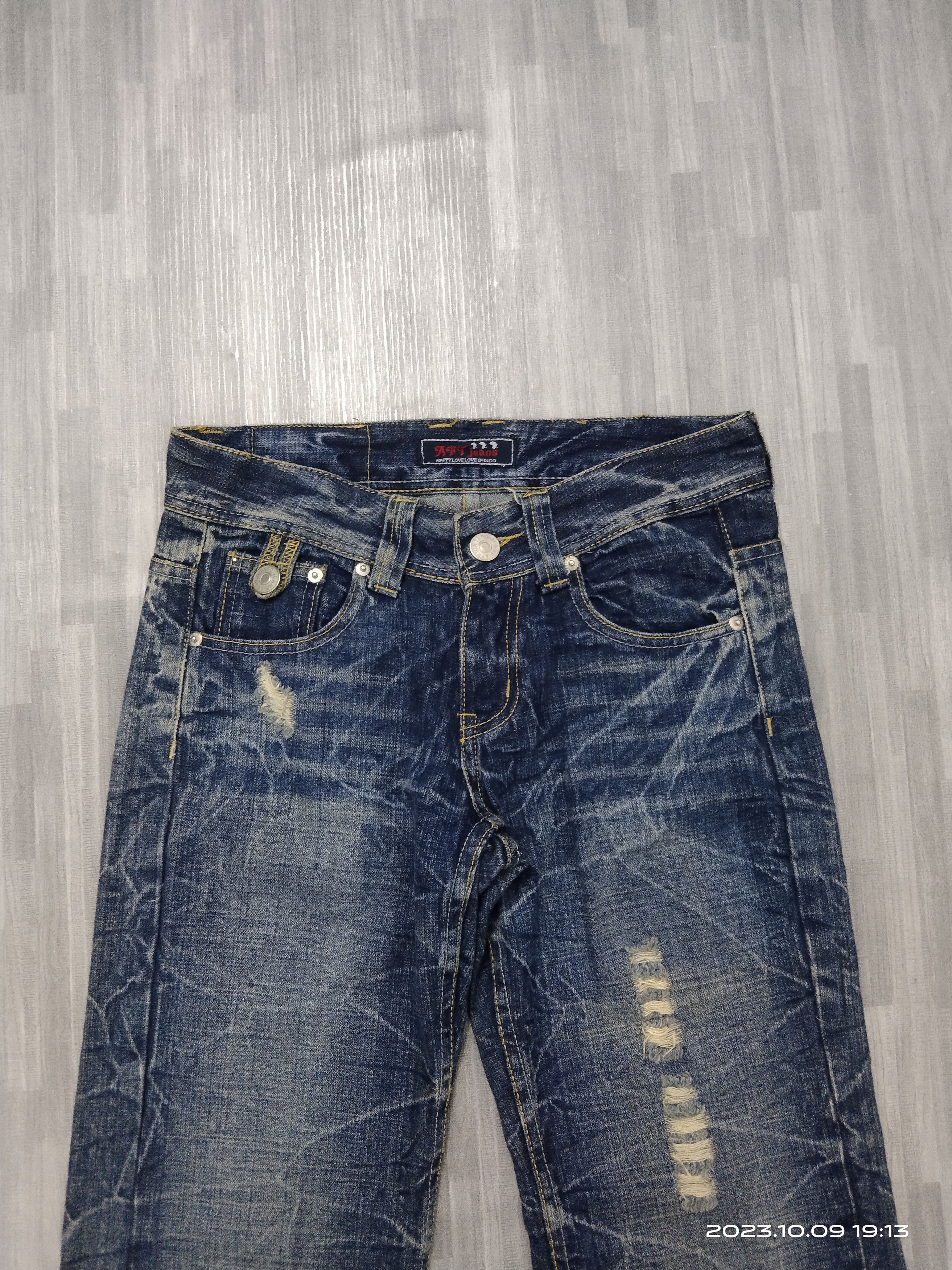 Other FLARE SICK AFRICA TARO JEANS Size 28" / US 6 / IT 42 - 4 Thumbnail