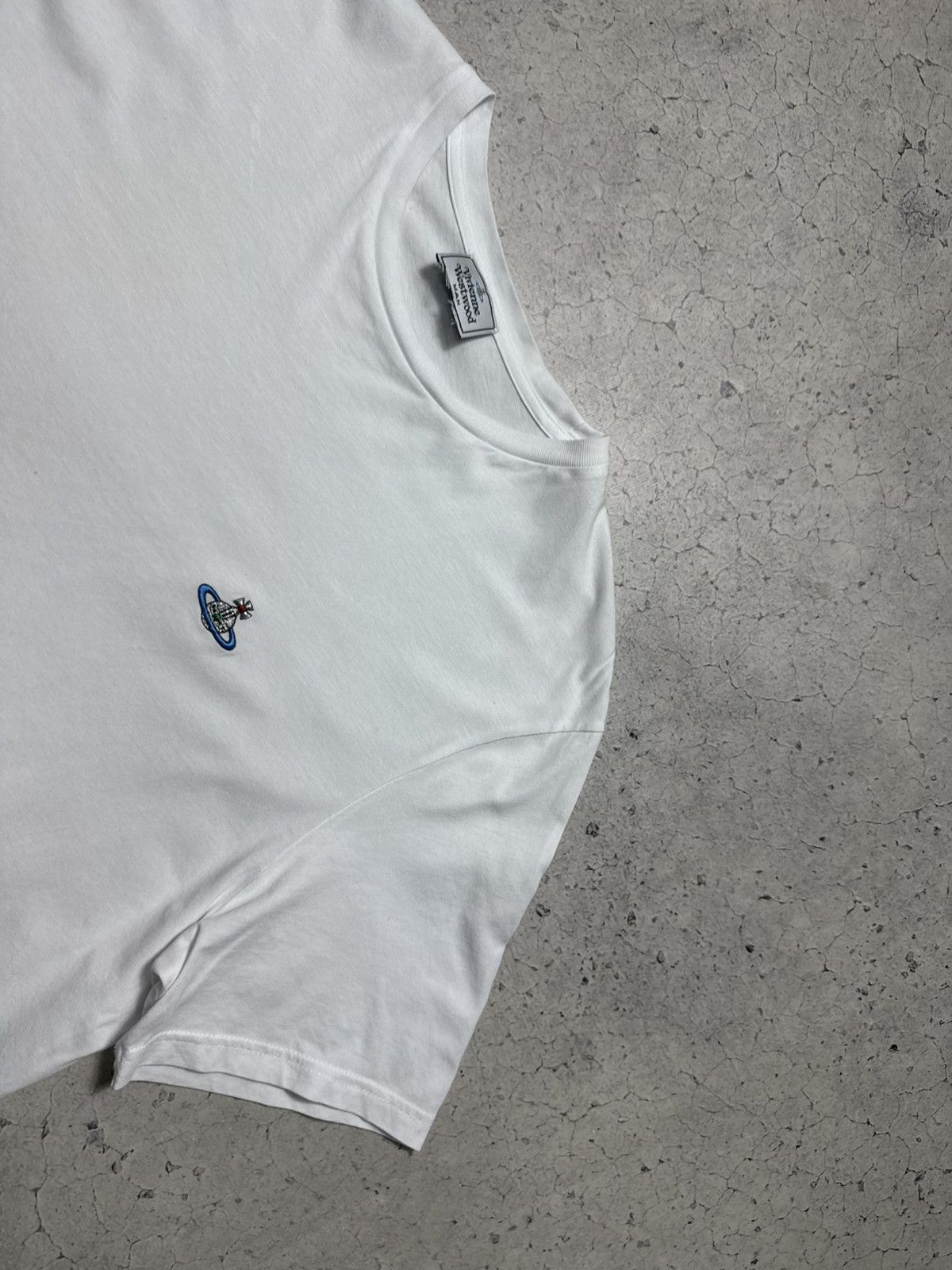 Vivienne Westwood Vivienne Westwood Luxury T-Shirt White Size XL Size US XL / EU 56 / 4 - 5 Thumbnail