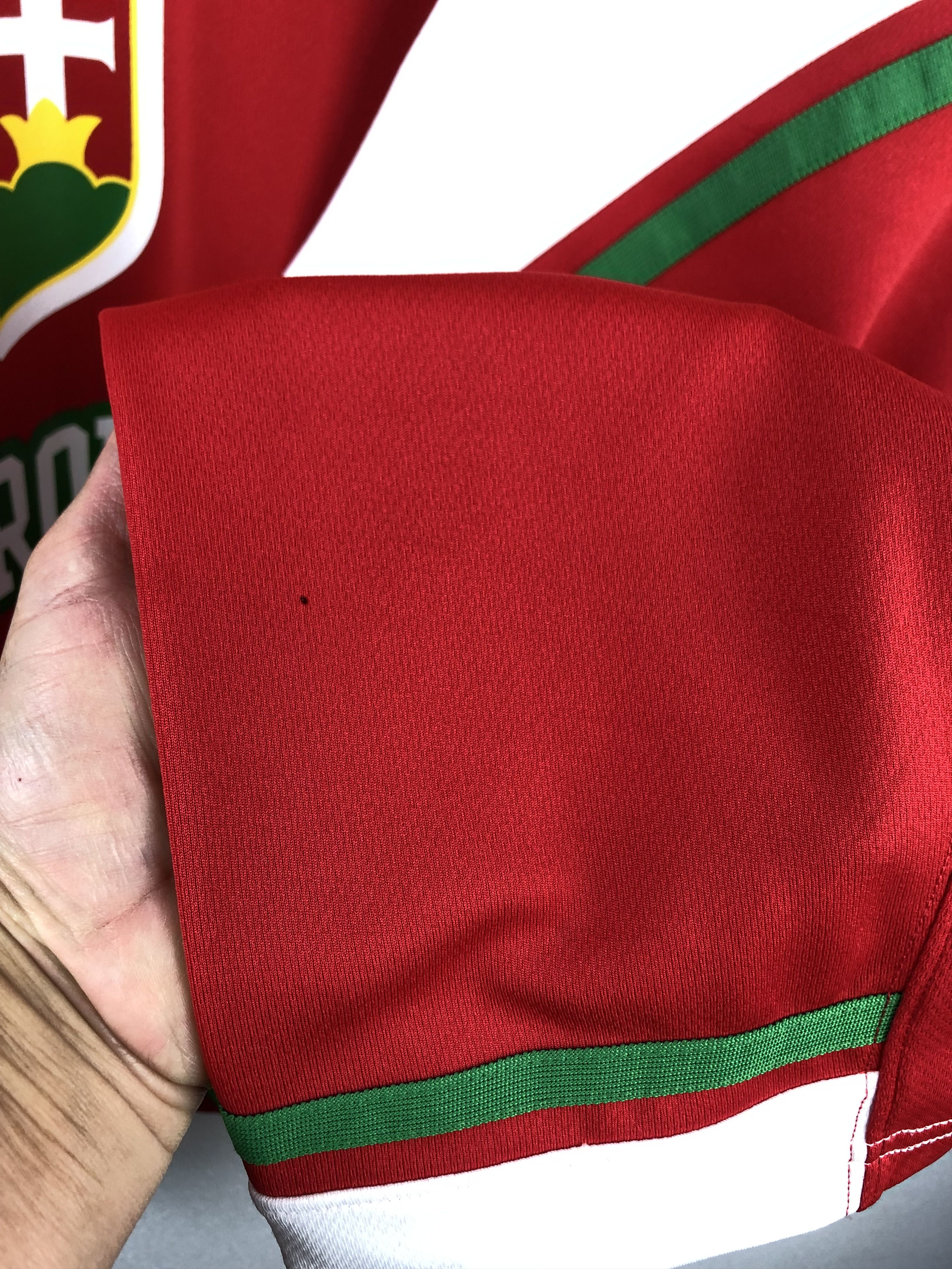 Nike Vintage Nike Team Hungary Ice Hockey Jersey Shirt Rare Size US M / EU 48-50 / 2 - 7 Thumbnail