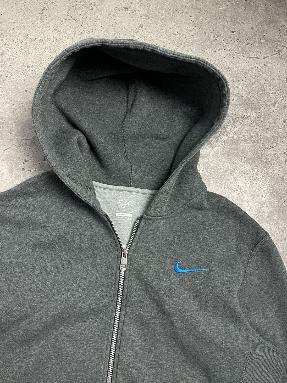 Nike Vintage Nike zip up hoodie mini logo swoosh Size US M / EU 48-50 / 2 - 3 Thumbnail