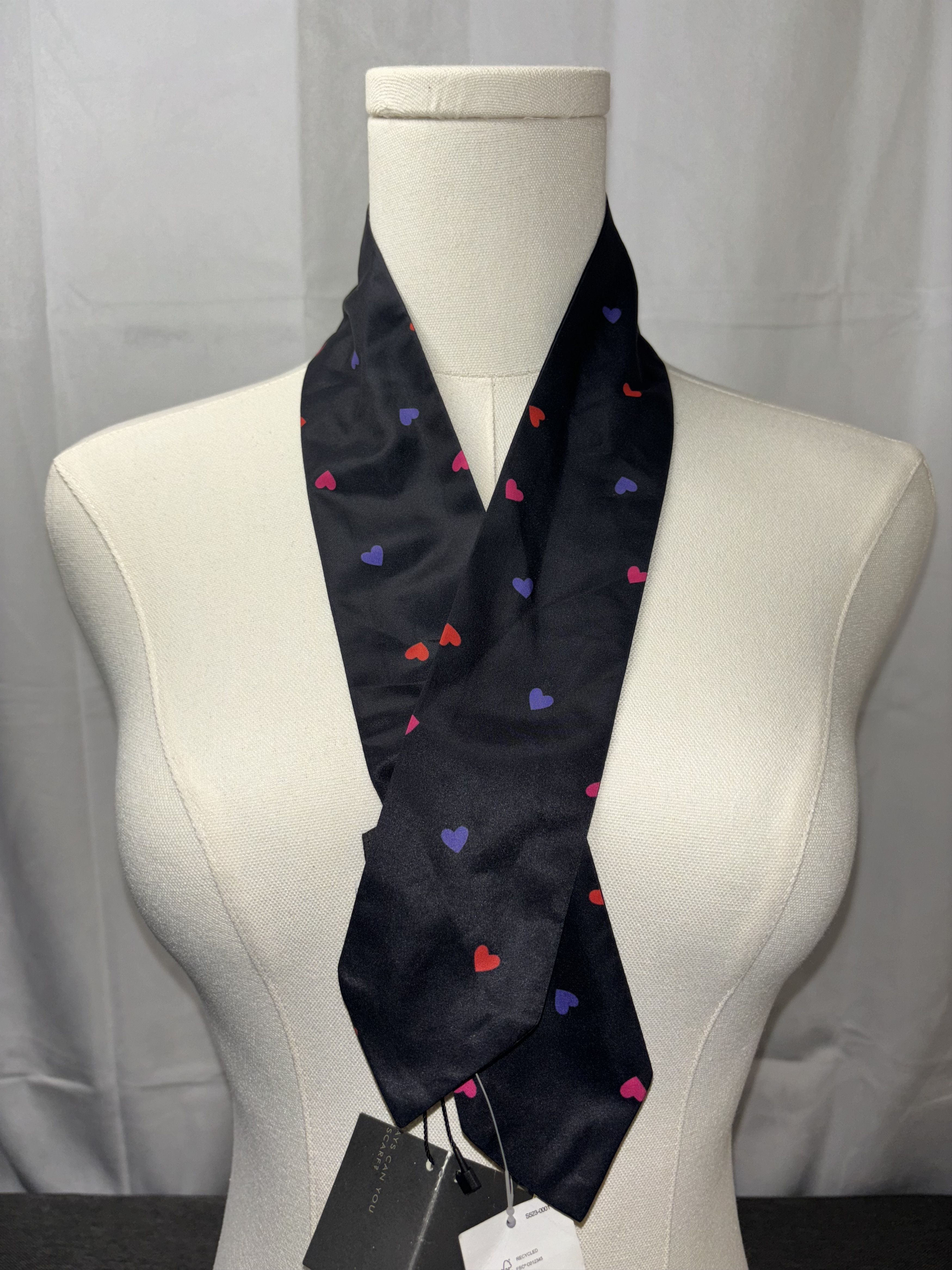 Banana Republic New Banana Republic Heart Print Scarf Black Multi-color Size ONE SIZE - 3 Thumbnail