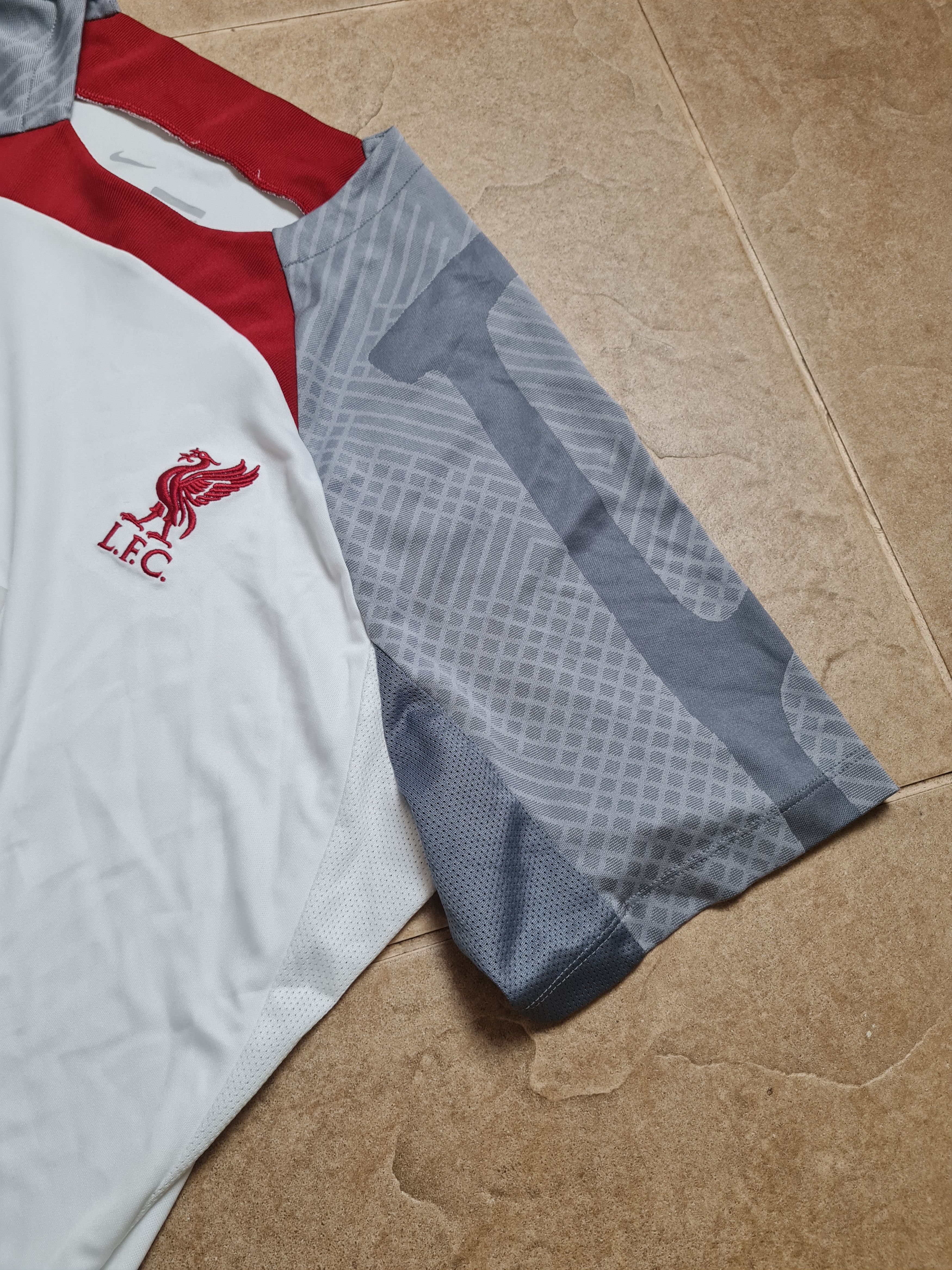 Nike Football Jersey Liverpool 2022-23 Nike training Soccer shirt Size US XL / EU 56 / 4 - 19 Thumbnail