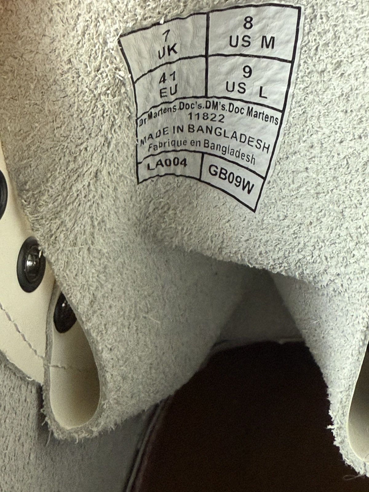Dr. Martens Sz 8 US Mens Dr. Doc Martens 1460 White Smooth Leather Boots Size US 8 / EU 41 - 5 Thumbnail