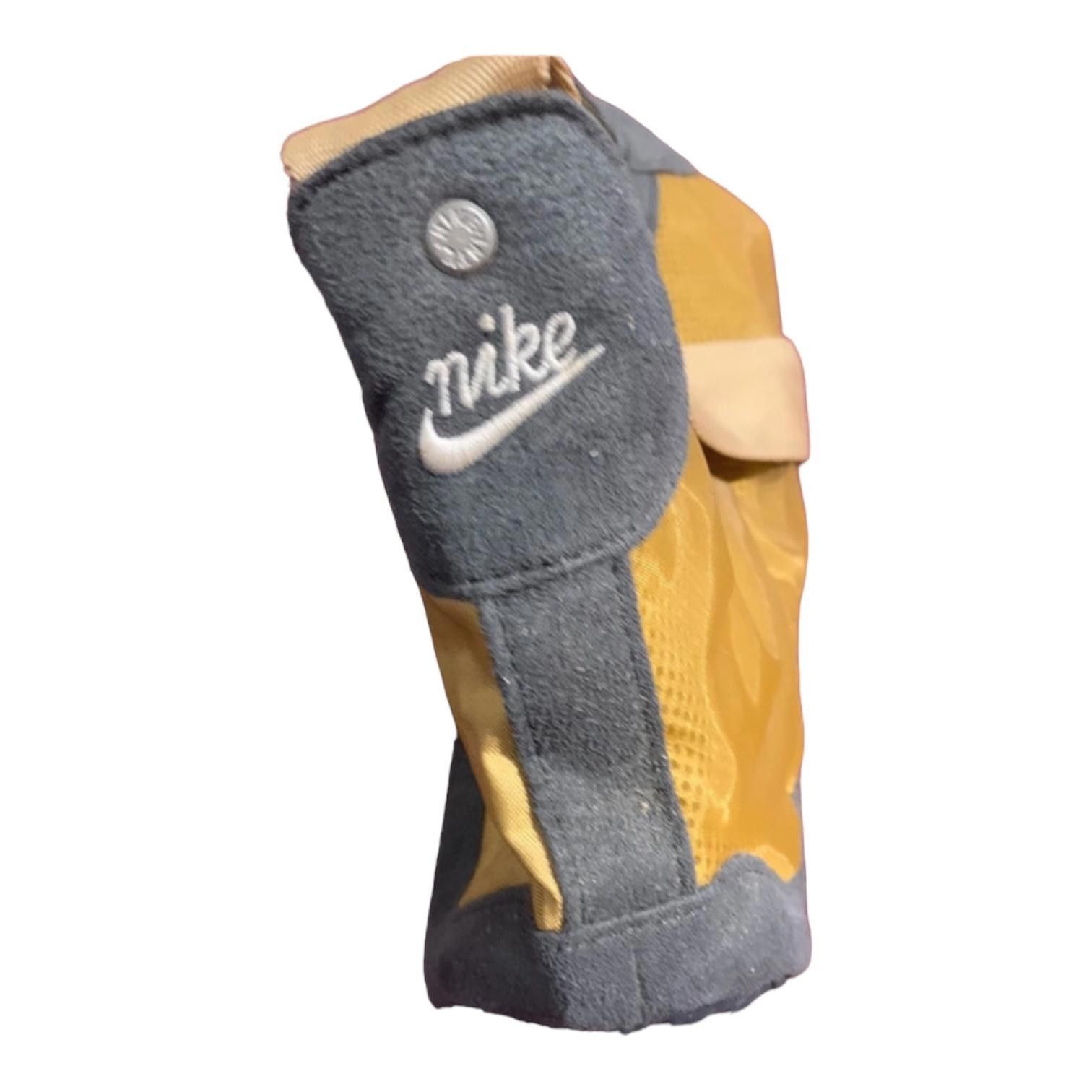 Nike The Nike Mini Baguette Sneaker Sole Bag Size ONE SIZE - 2 Thumbnail