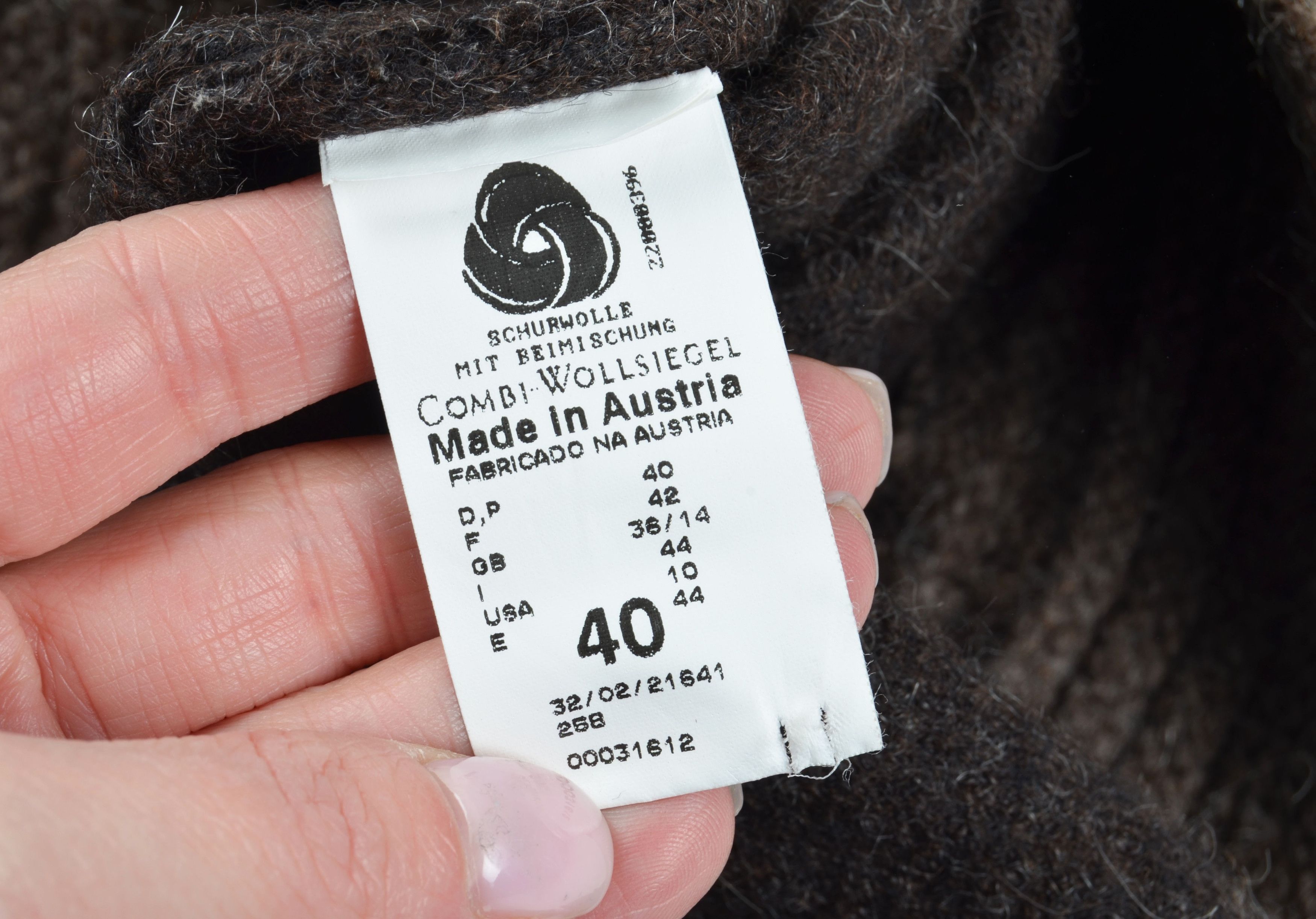 GIESSWEIN Vintage Giesswein Wool Alpaka Blend Button Front Sweater Size M / US 6-8 / IT 42-44 - 10 Thumbnail