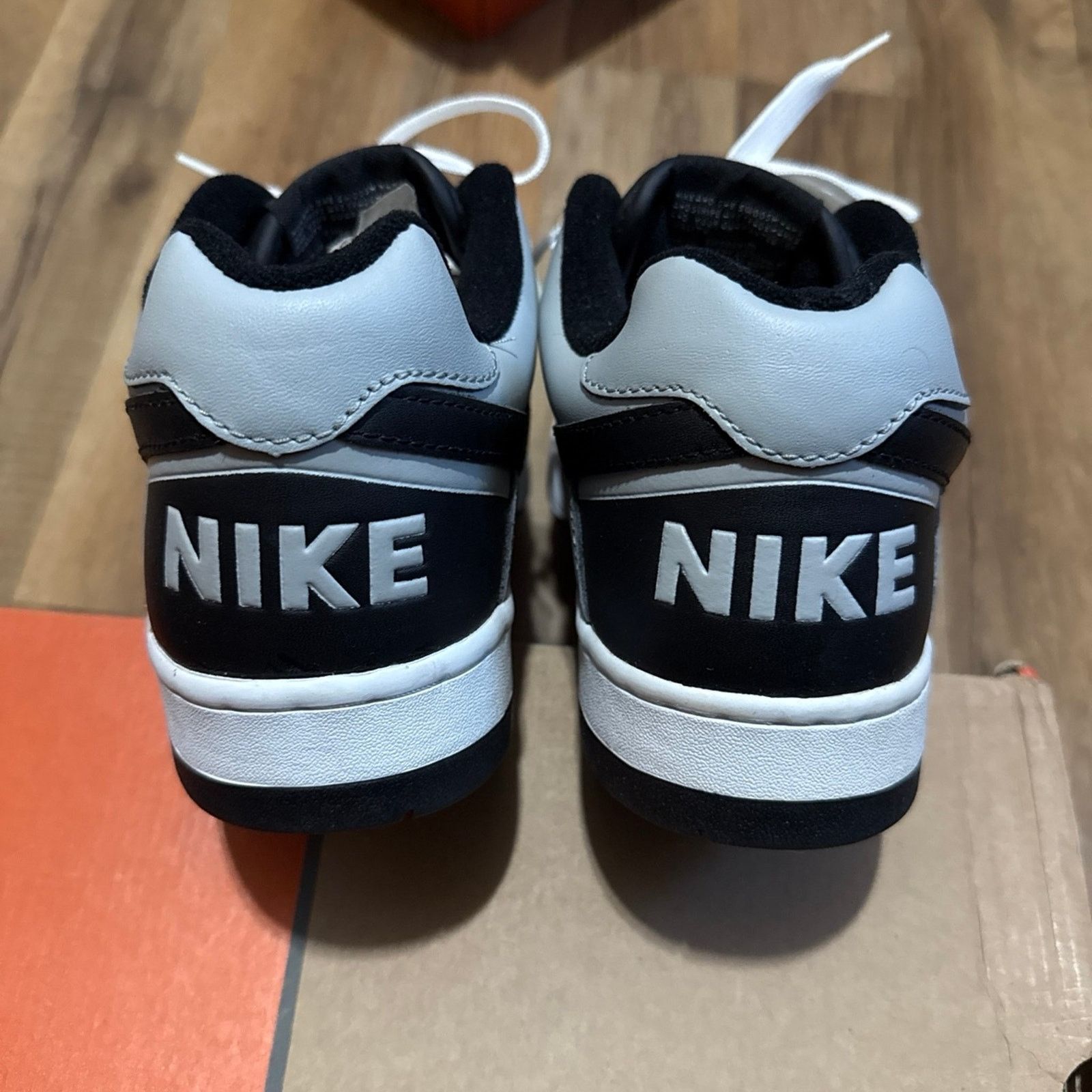 Nike 2004 Nike Delta Force Low Silver Black Size US 10.5 / EU 43-44 - 3 Thumbnail