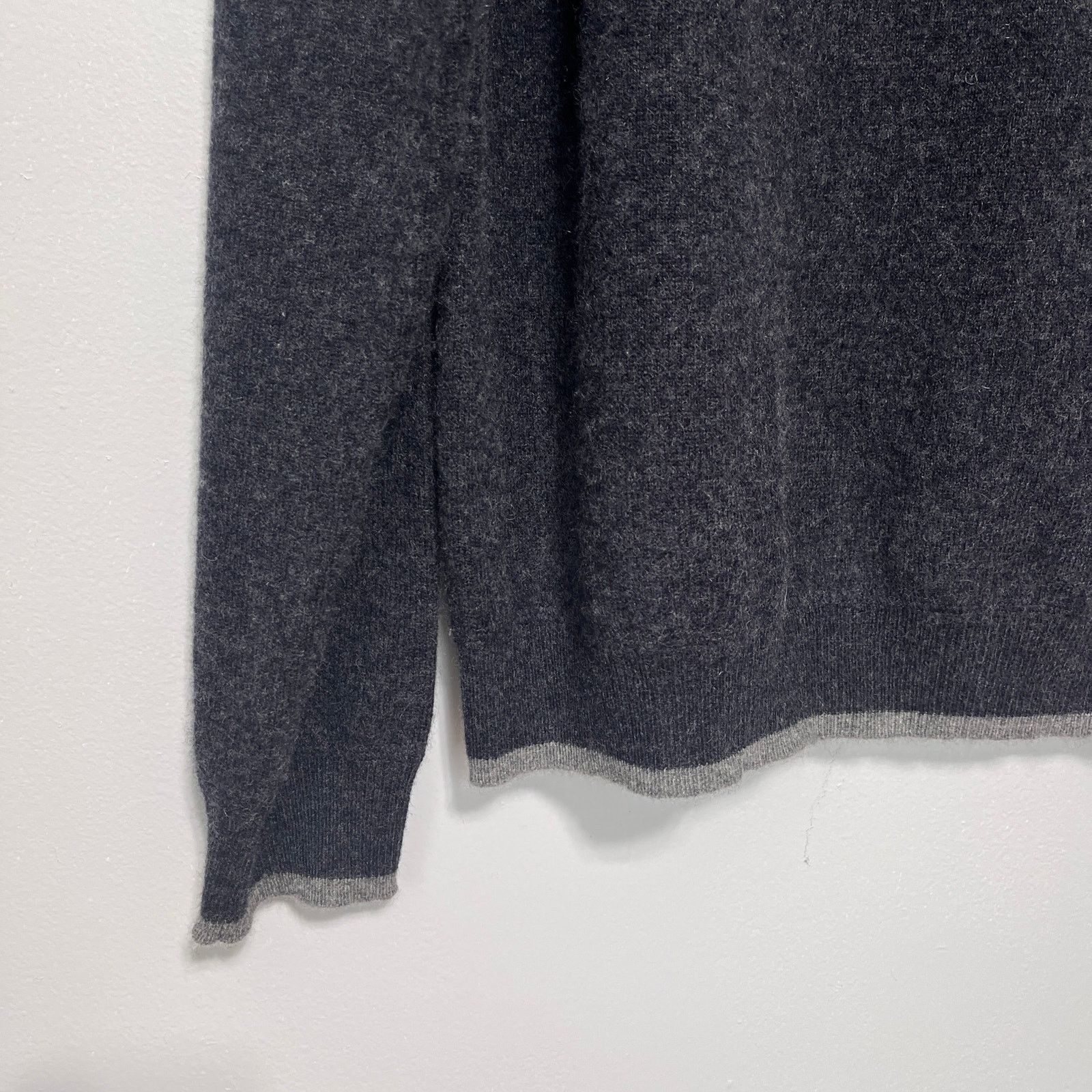 Other Hammacher Schlemmer 100% Cashmere Sweater Grey Washable Size US L / EU 52-54 / 3 - 3 Thumbnail