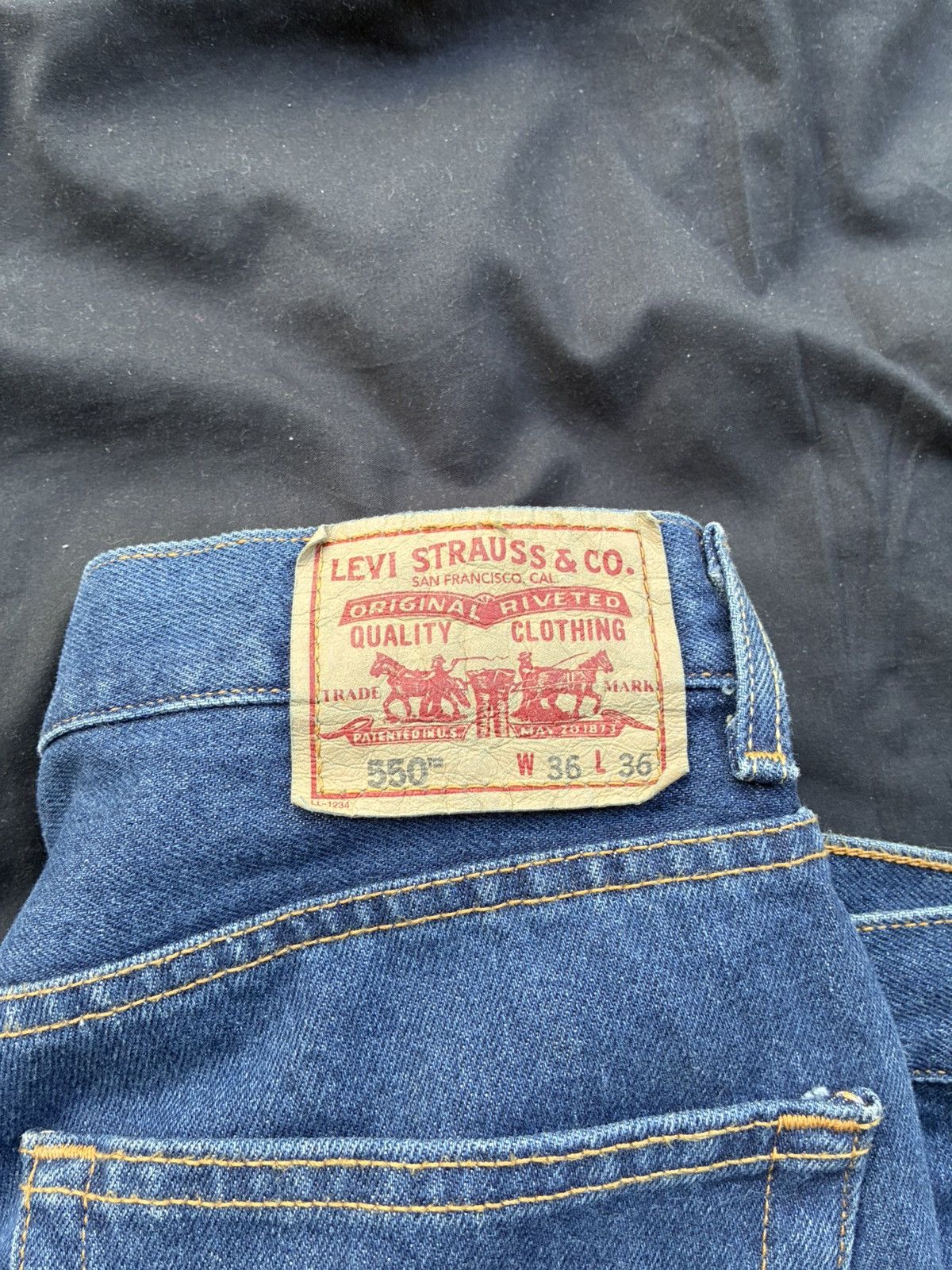 Levi's Vintage Clothing Levi’s 550 Relaxed Fit Jeans - Vintage Blue Denim Size US 36 / EU 52 - 4 Thumbnail
