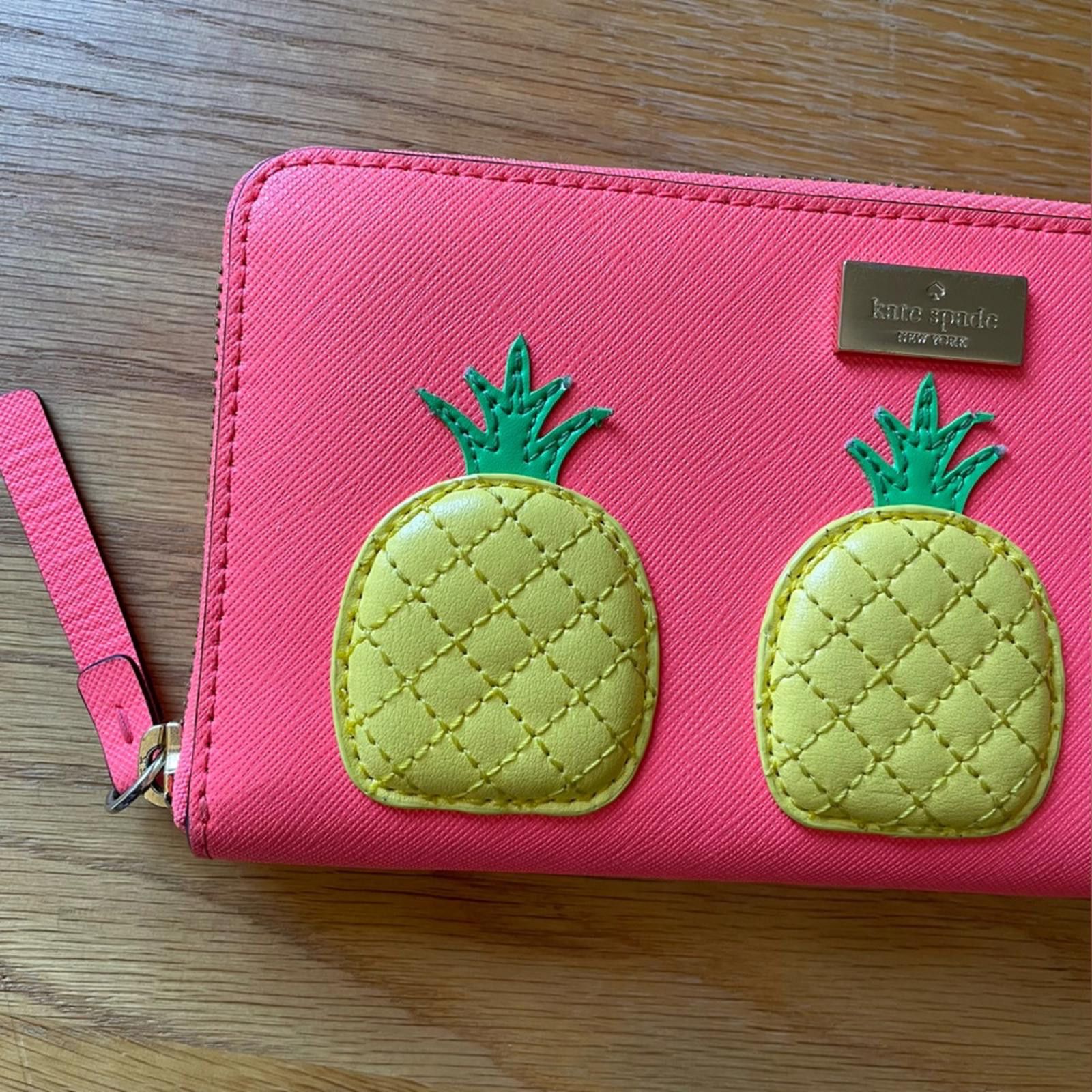 Designer Kate Spade Pineapple Neda Long Wallet Geranium Pink EUC Size ONE SIZE - 2 Thumbnail