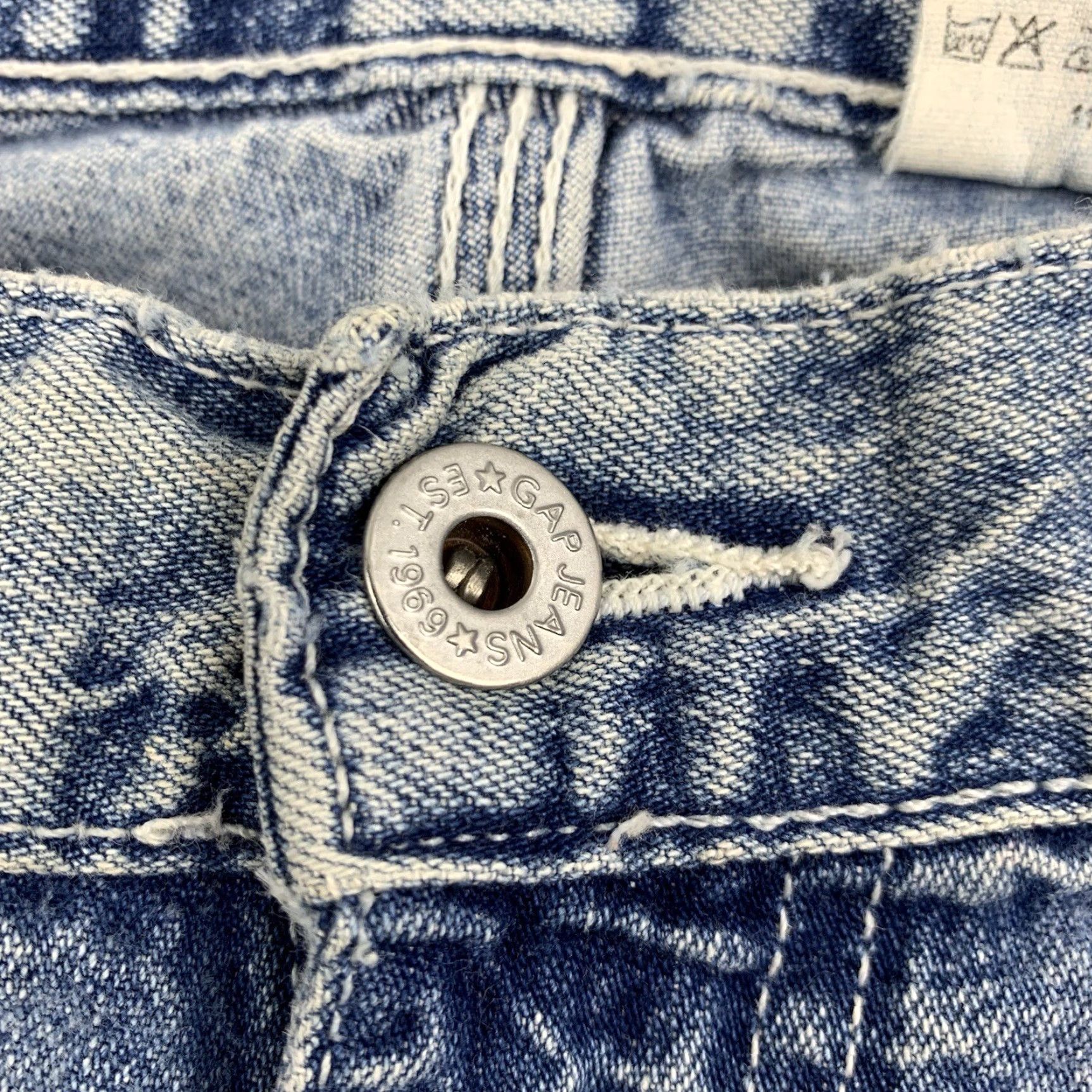 Gap VINTAGE Gap Jeans Adult 33 Blue Thrashed Carpenter Baggy Fit 90s Y2K Worn Faded Mens Jeans Size US 33 - 6 Thumbnail