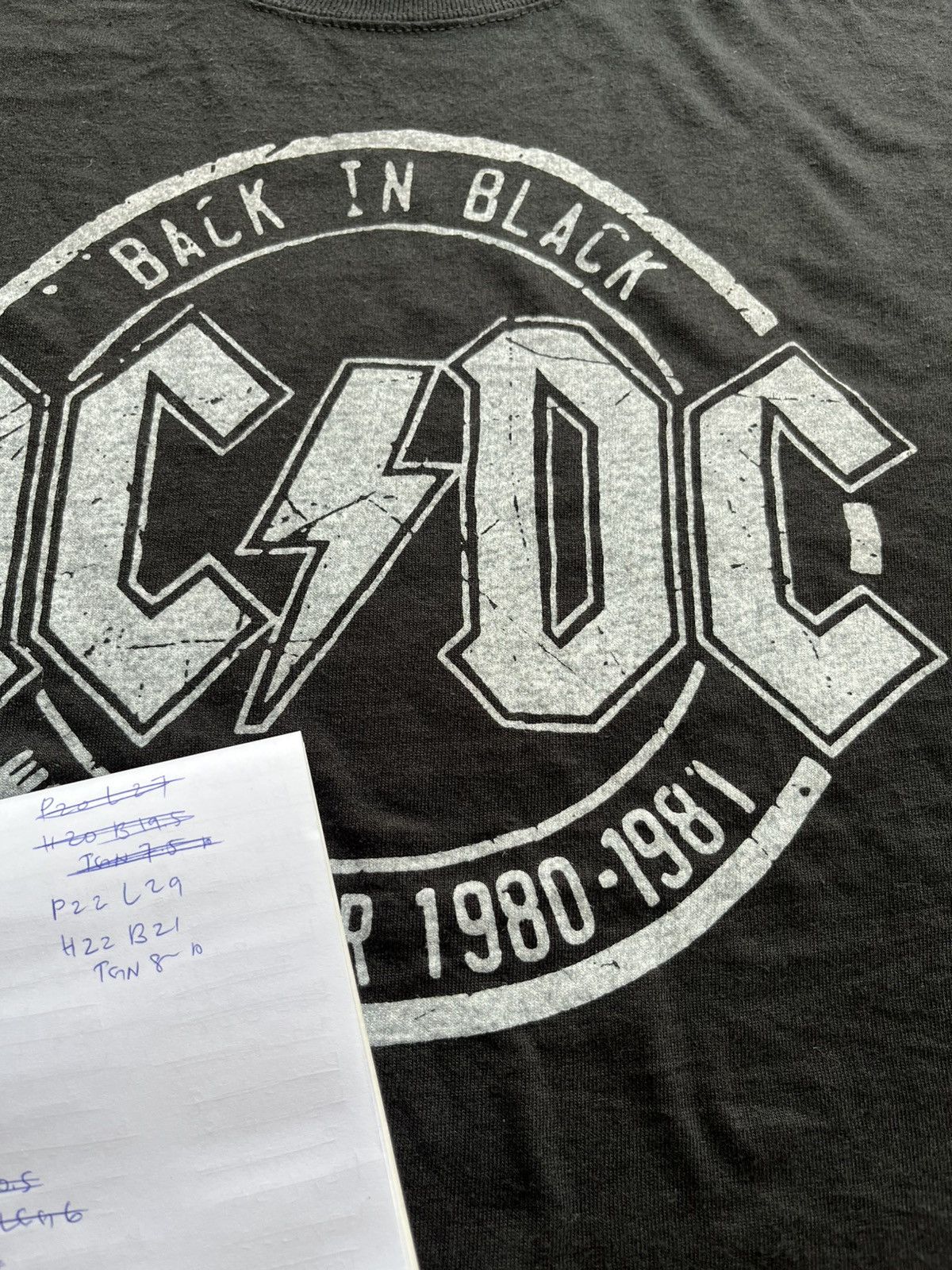 AC/DC 🔥Vintage AC⚡️DC Back in black Big Logo Tee 90s Size US L / EU 52-54 / 3 - 6 Thumbnail