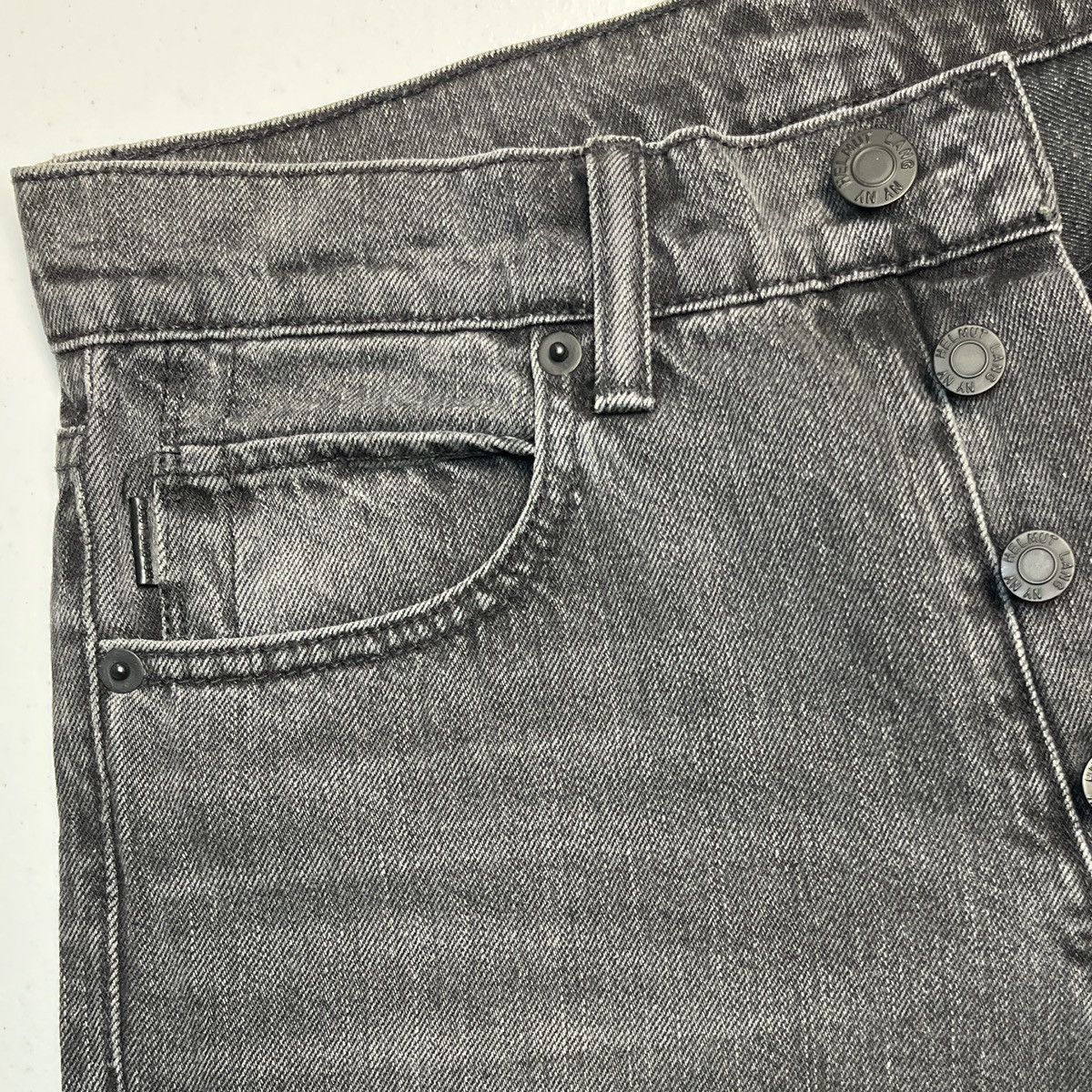 Helmut Lang Helmut Lang Distressed Denim Shorts Size 24" / US 00 / IT 34 - 4 Thumbnail