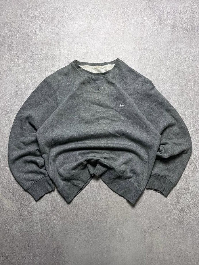 Nike Vintage Nike Swoosh Boxy Sweatshirt M Size US M / EU 48-50 / 2 - 1 Thumbnail