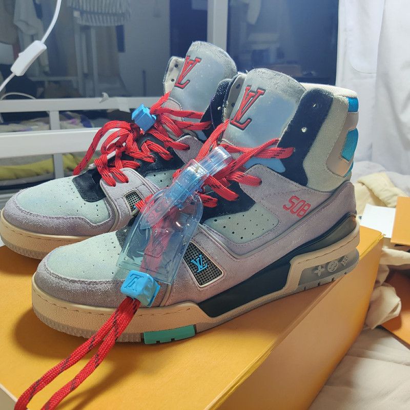 Louis Vuitton Vintage Logo High-Top Sneakers 0079