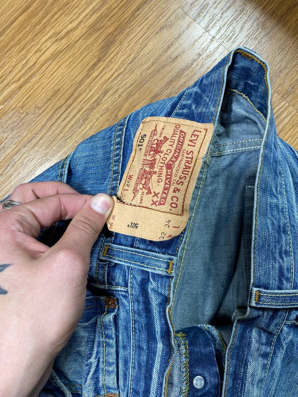 Levi's × Vintage Vintage 90s Levi’s 501 Boot Cut Made in USA Size US 32 / EU 48 - 14 Thumbnail