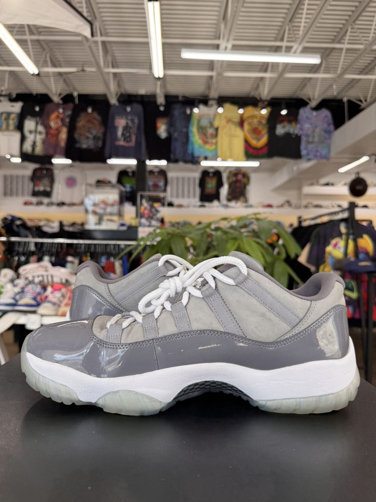 Jordan Brand Air Jordan 11 Low Cool Grey Size 11.5 (2018) Size US 11.5 / EU 44-45 - 4 Thumbnail