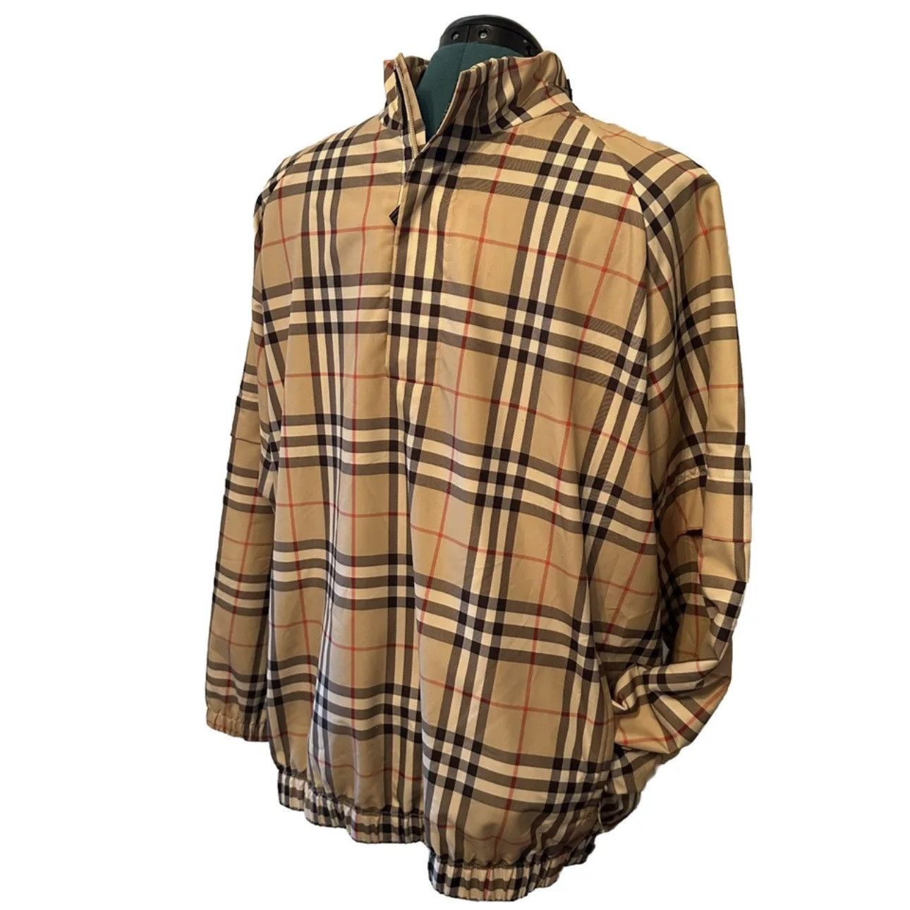 Rare Burberry Golf nova check trim long trench jacket offers removeable sleeve and hem Large size