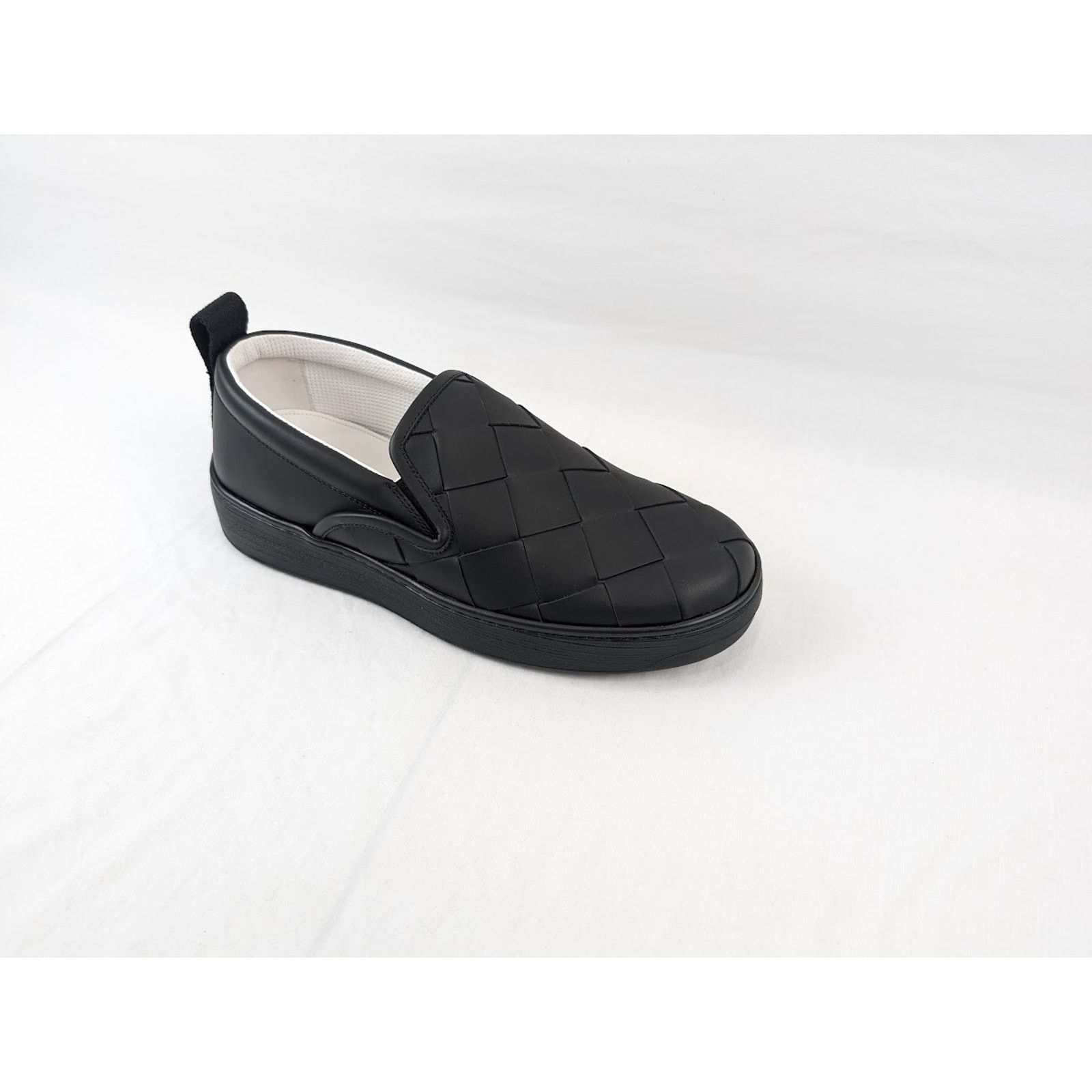 Bottega Veneta o1rshd1 Bolt Calf Intrecciato Sneakers in Nero Size US 7.5 / EU 40-41 - 2 Thumbnail