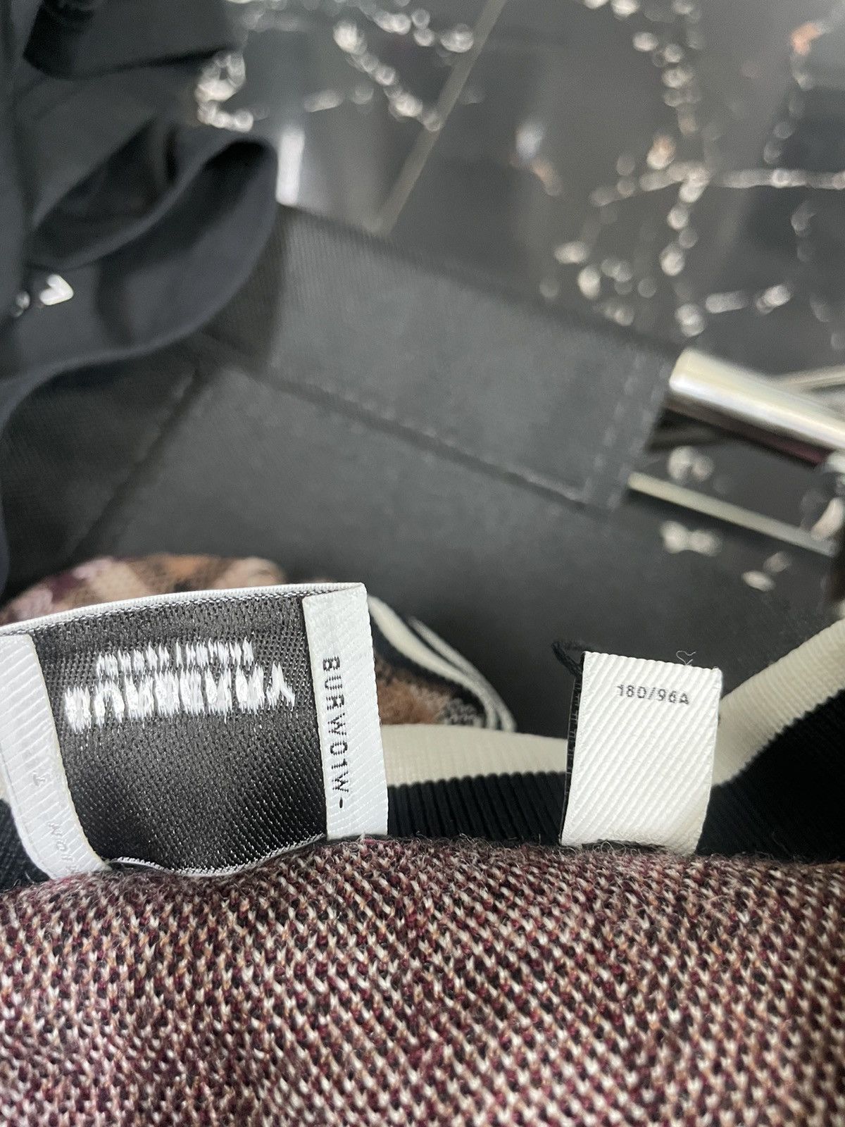 Balenciaga BURBERRY MAKEHAM polo Size US M / EU 48-50 / 2 - 6 Thumbnail