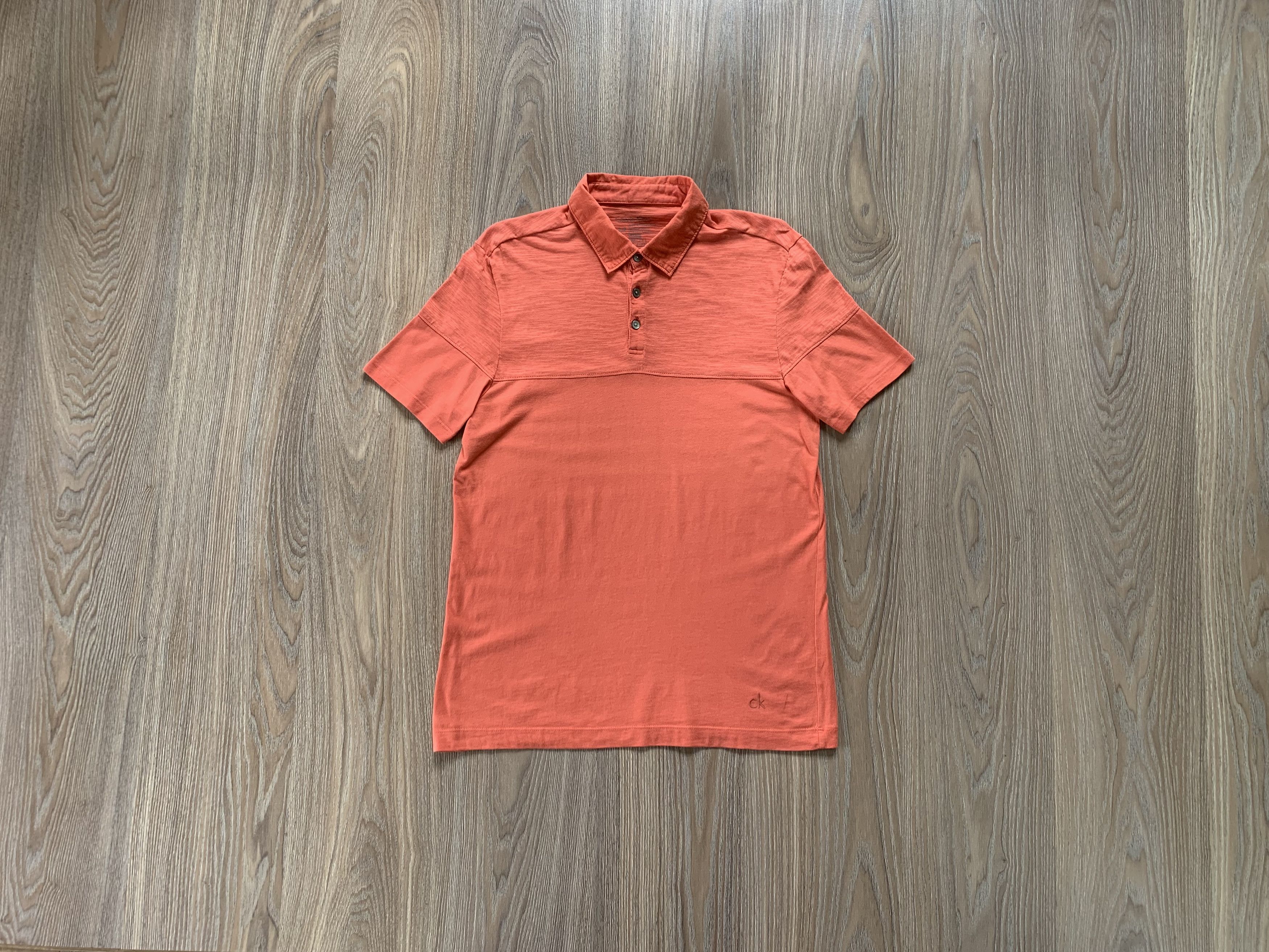 Calvin Klein × Vintage Calvin Klein Vintage Red Cotton T-Shirt Size US S / EU 44-46 / 1 - 1 Thumbnail