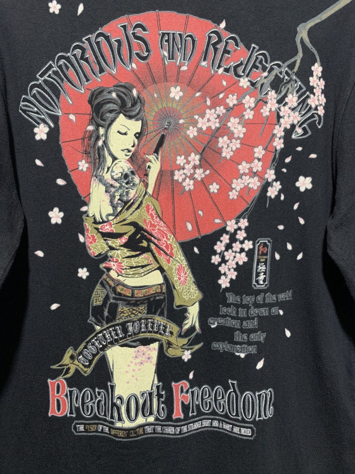 Beauty Beast Vintage Bullet Noise tattoo girl geisha sukajan button LS Size US M / EU 48-50 / 2 - 3 Thumbnail