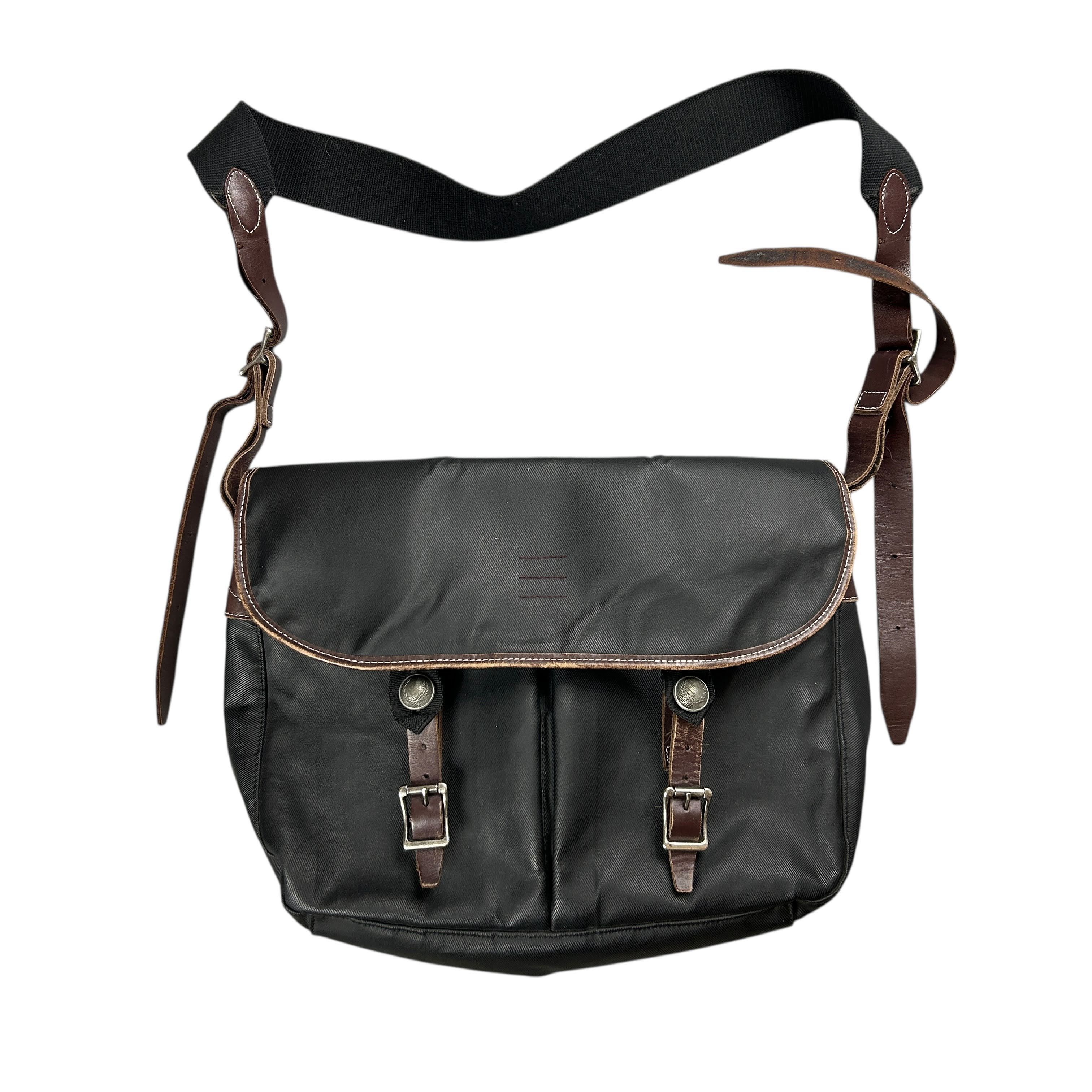 Fred Perry Fred Perry Waxed Cotton Black Shoulder Bag Men's Button Size ONE SIZE - 1 Thumbnail