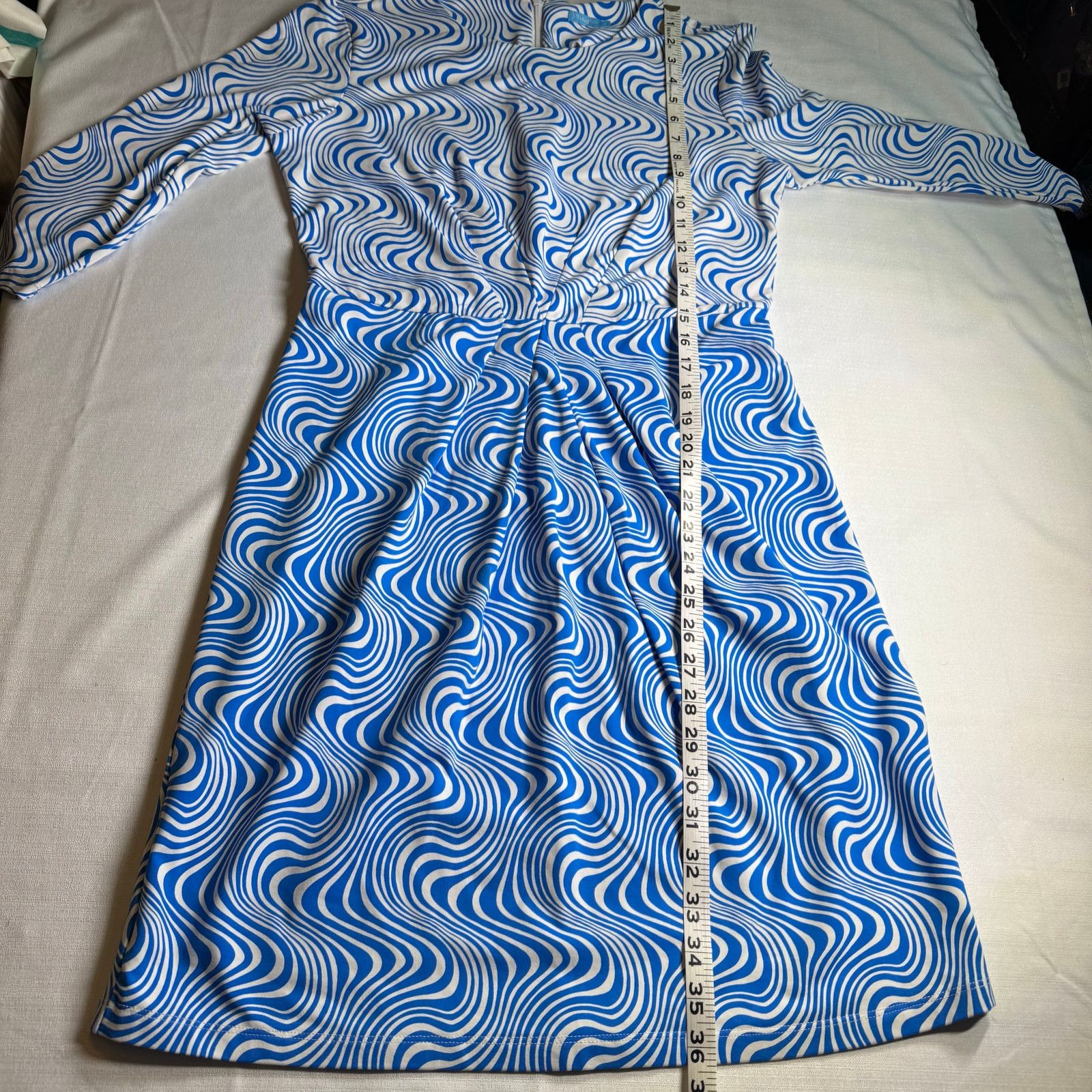 J.McLaughlin J. Mclaughlin | Mia Dress in Catalina Oahu Waves Pattern Med Size M / US 6-8 / IT 42-44 - 8 Thumbnail