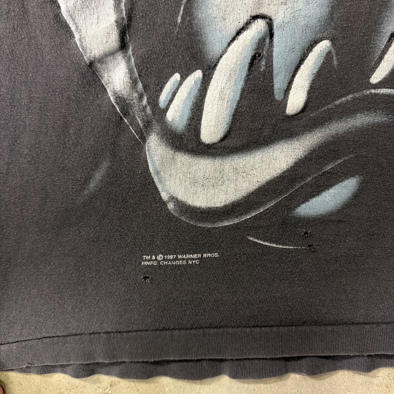 Warner Bros Vintage Looney Tunes Shirt XL Black 90s Faded Taz Big Face Size US XL / EU 56 / 4 - 7 Thumbnail