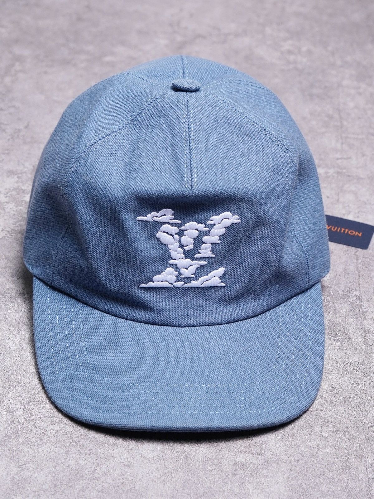 Louis Vuitton (NEW) FW20 “Cloud” Logo Embroidered Hat Size ONE SIZE - 1 Thumbnail