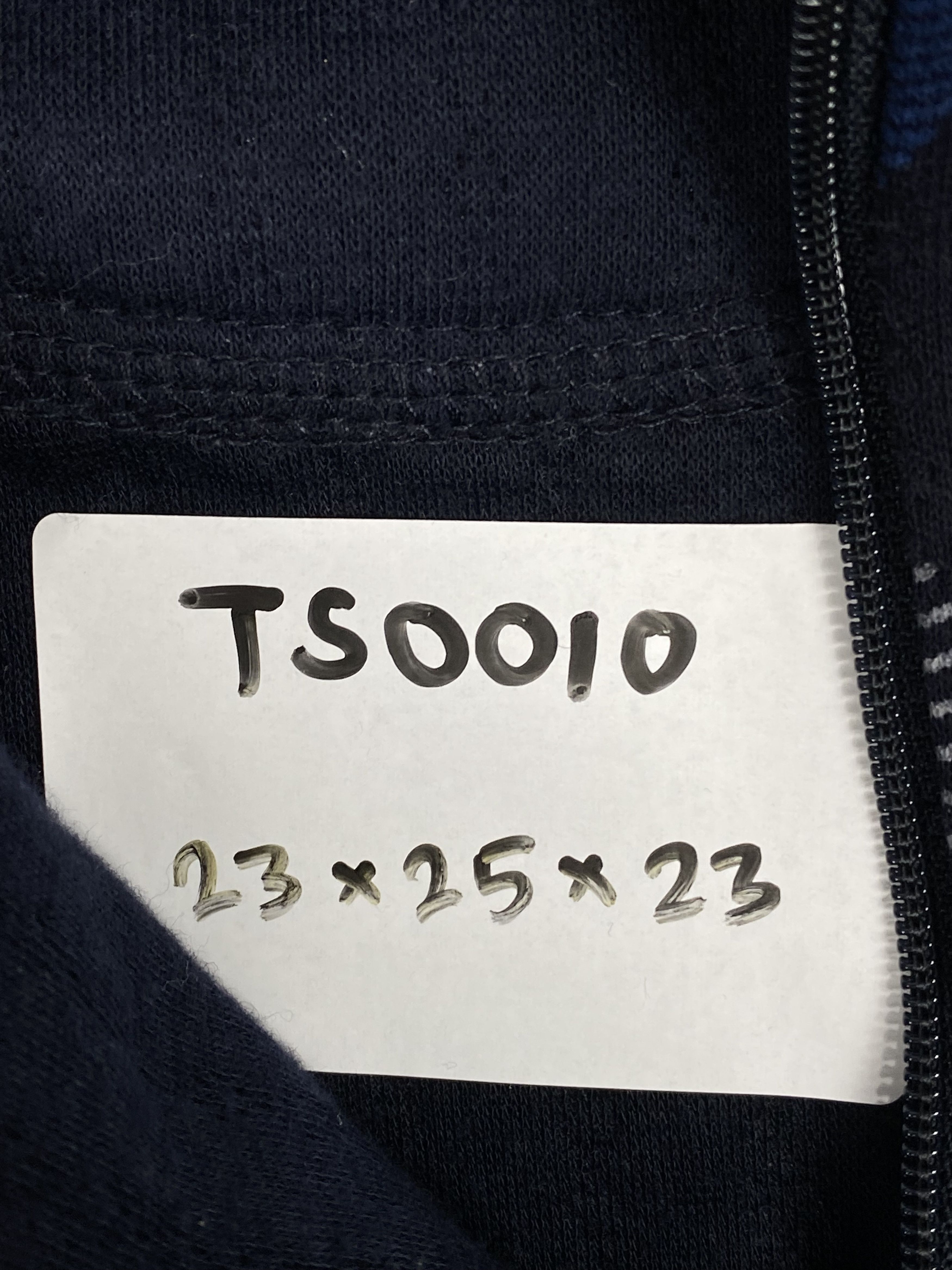 Japanese Brand Vintage Japanese Brand Half Zipper Argyle Style Sweatshirts Size US M / EU 48-50 / 2 - 10 Thumbnail