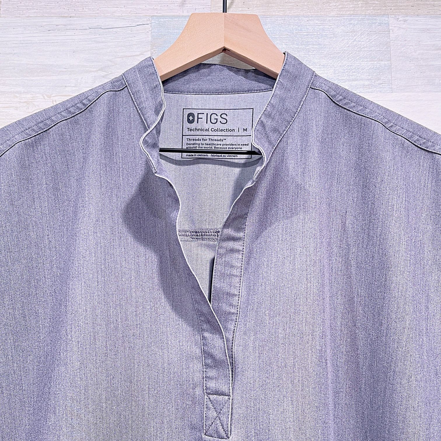 Other FIGS Rafaela Scrub Top Graphite Gray Nursing Womens Medium Size M / US 6-8 / IT 42-44 - 2 Thumbnail