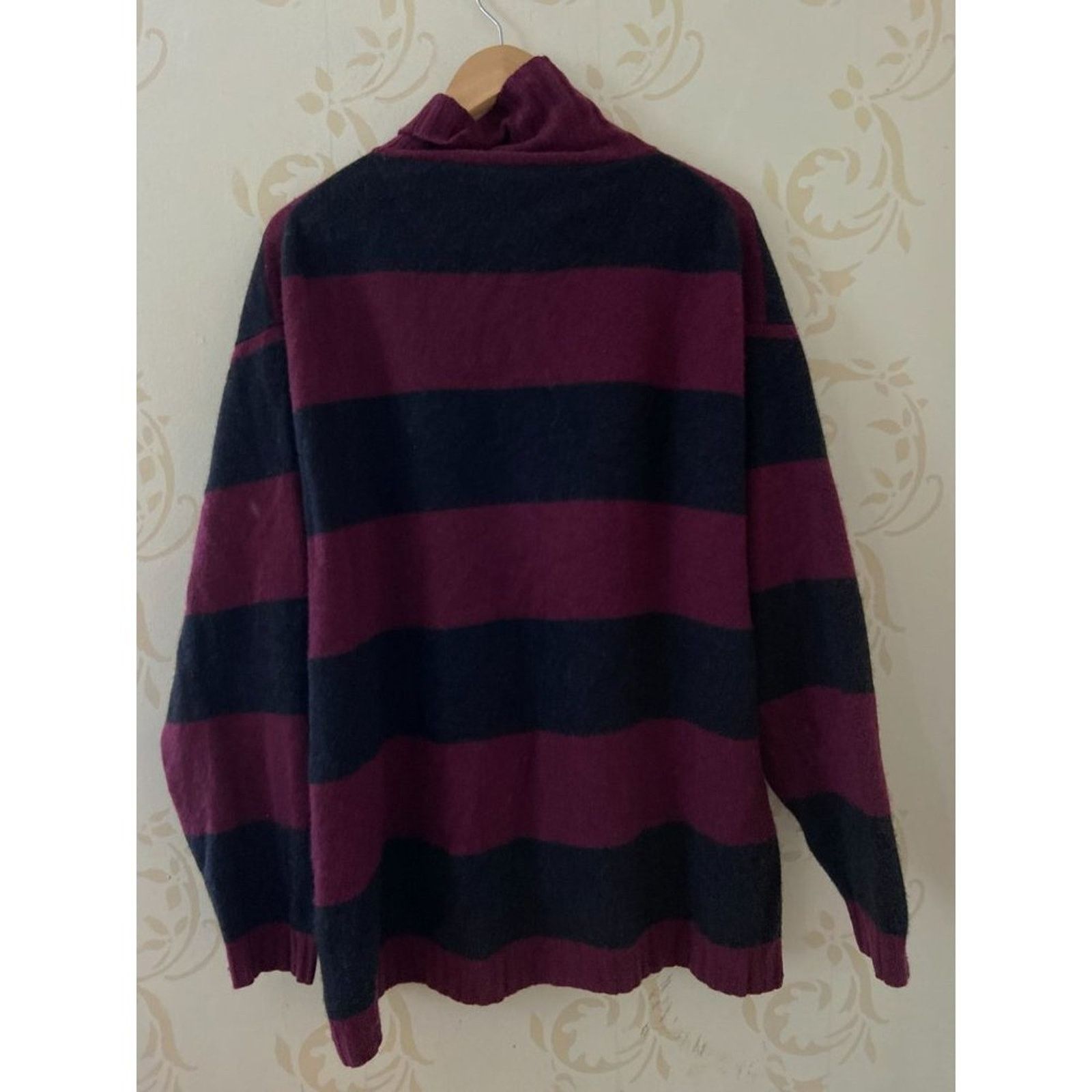Vintage Mens XL Johnny Walker 100% Cashmere Stripe Turteneck Sweater Size US XL / EU 56 / 4 - 3 Thumbnail