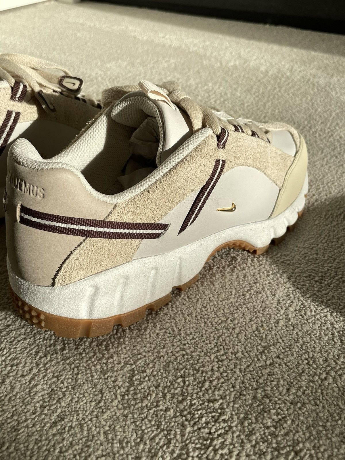 Jacquemus × Nike NEW Nike Air Humara LX x Jacquemus US 10 / EU 43 Size US 10 / EU 43 - 6 Thumbnail