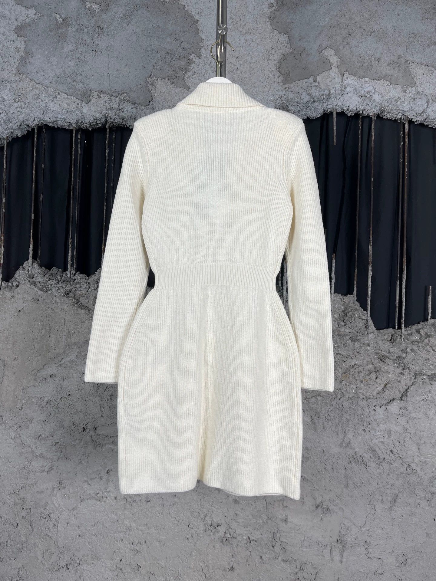 Elisabetta Franchi Elisabetta Franchi Wool Coat Women's 42 New Size M / US 6-8 / IT 42-44 - 2 Thumbnail