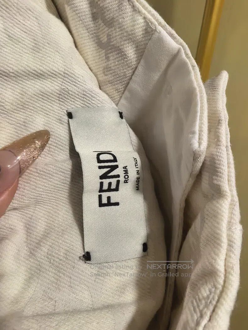 Fendi Fendi White Logo Printed High Waist Short Pants Size 24" / US 00 / IT 34 - 3 Thumbnail