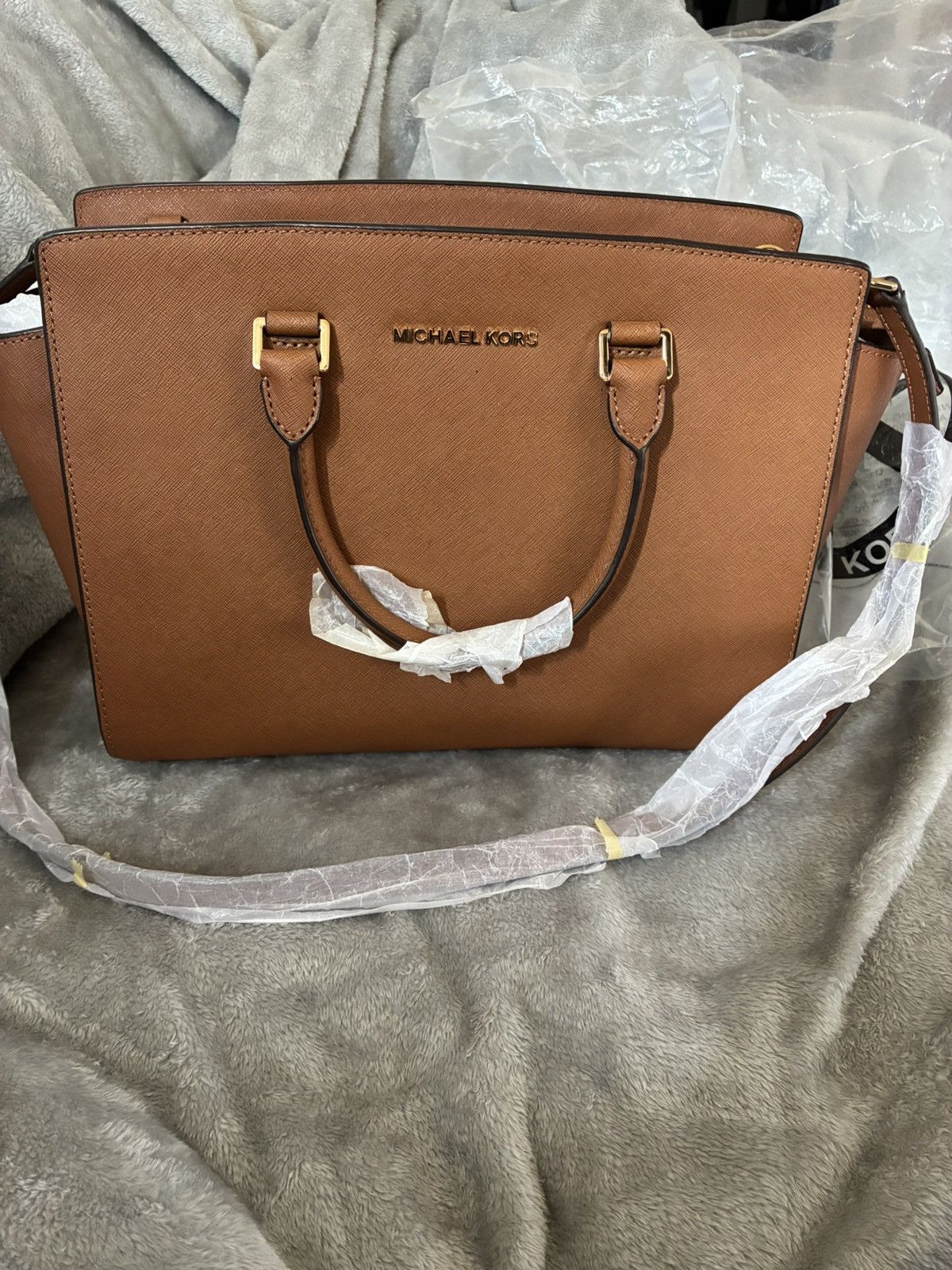Michael Kors NWT Michael Michael Kors Selma Large Leather Satchel Bag Size ONE SIZE - 1 Thumbnail