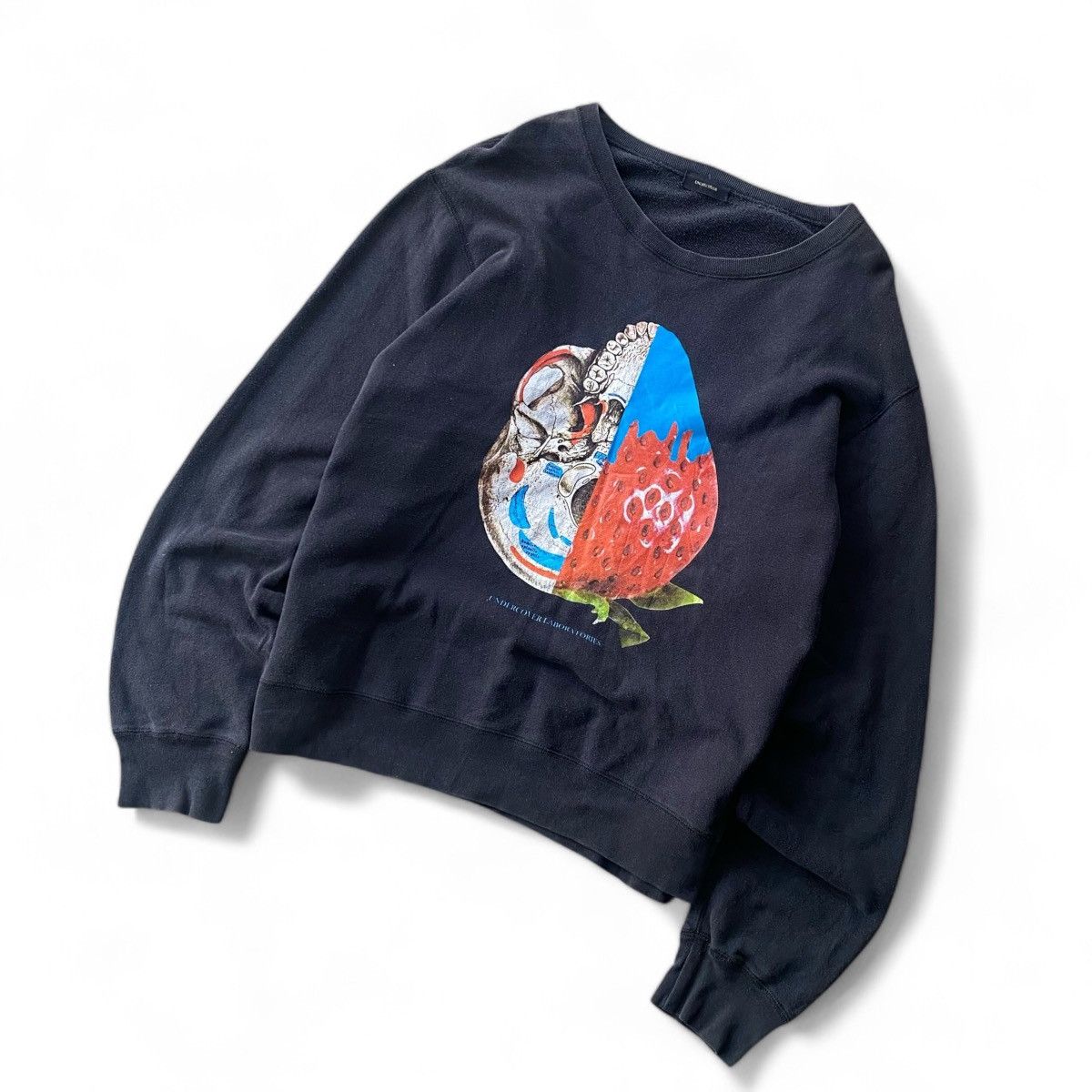 Jun Takahashi 🚨CYBER WEEK 🚨 UNDERCOVER SKULL STRAWBERRY AW17 Size US L / EU 52-54 / 3 - 2 Thumbnail