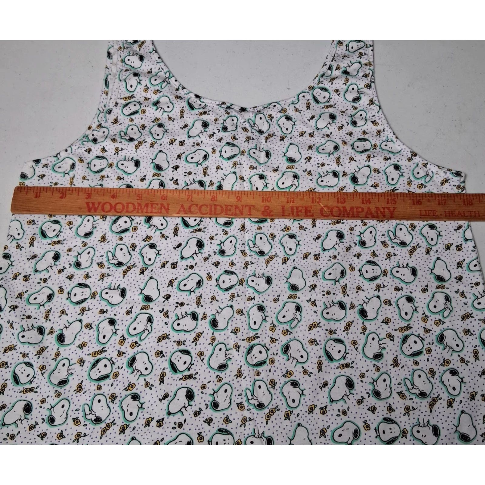 Peanuts VINTAGE Peanuts Snoopy Tank Top Women M White Sleeveless Scoop Neck Undershirt Casual Regular Knit Cotton Front Graphic?? Size M / US 6-8 / IT 42-44 - 4 Thumbnail