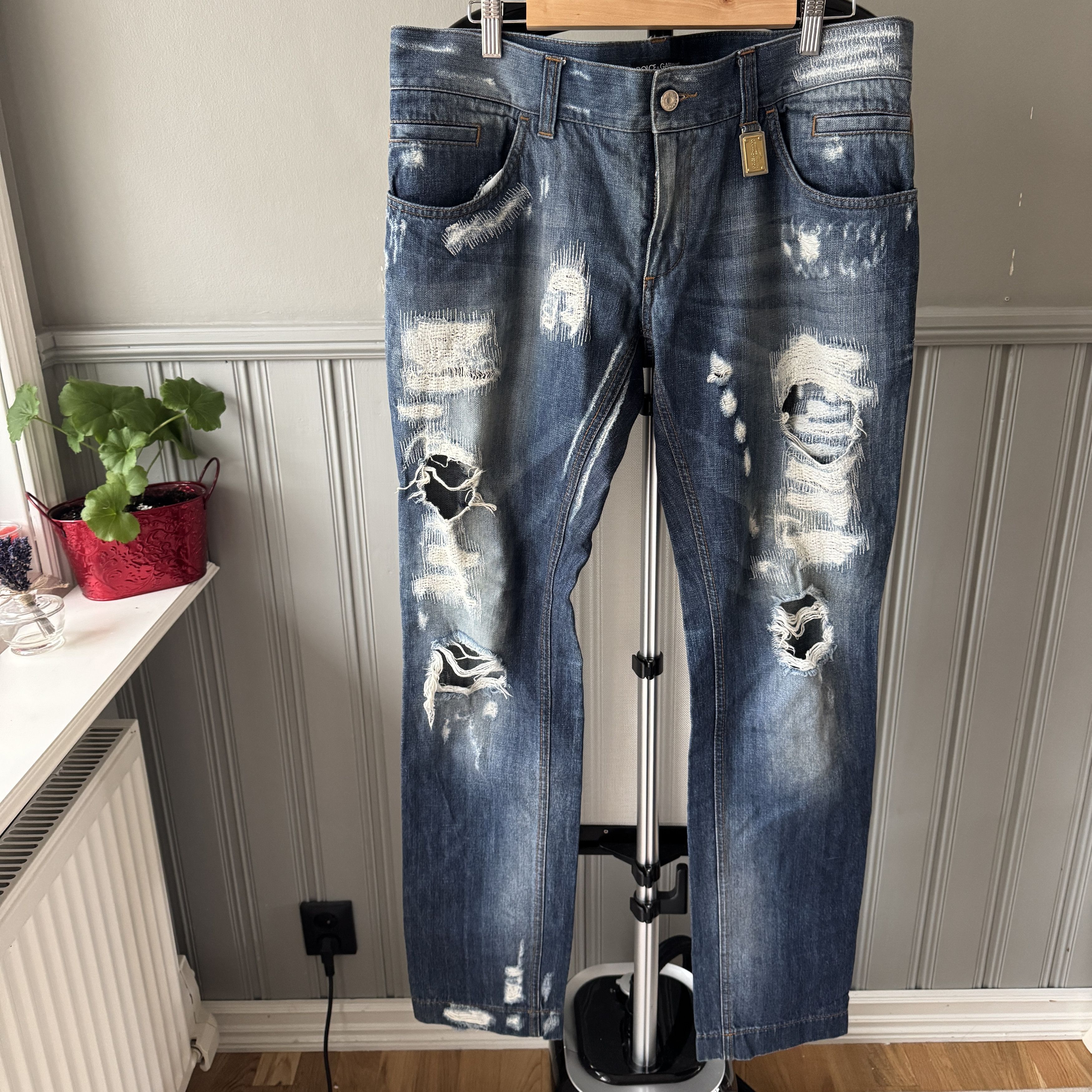 Dolce & Gabbana Dolce & Gabbana Heavily Distressed Jean Size US 40 / EU 56 - 1 Thumbnail