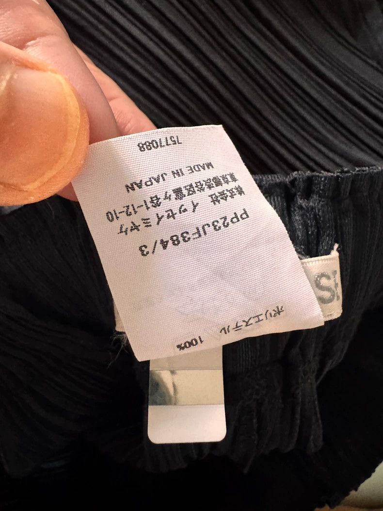 Issey Miyake Issey Miyake size:3 Black irregular pleated casual pants Size 31" - 3 Thumbnail