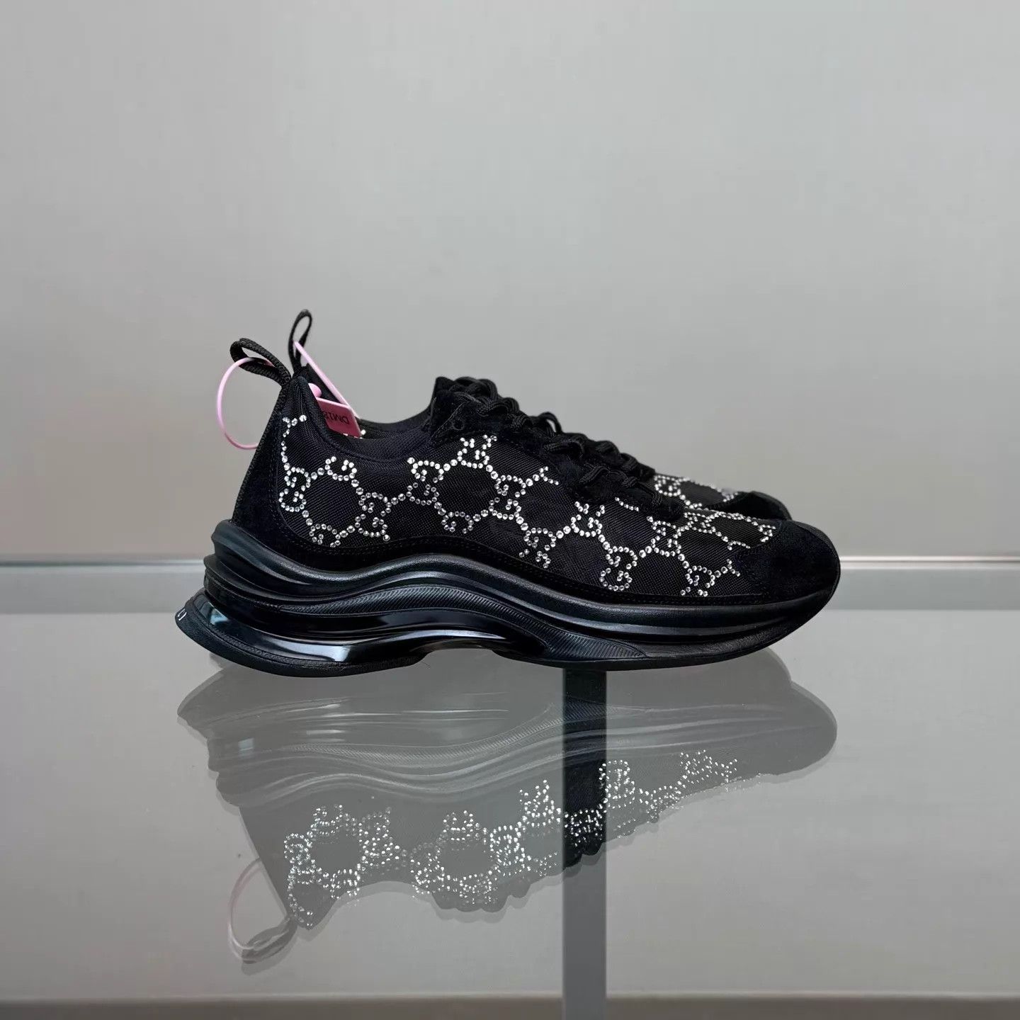 Gucci Gucci Crystal Perforated Runners 37.5W Size US 7 / IT 37 - 3 Thumbnail