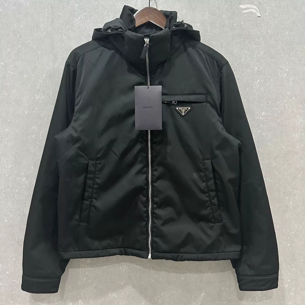 Prada Prada Triangle Steel Logo Coat Size US S / EU 44-46 / 1 - 1 Thumbnail