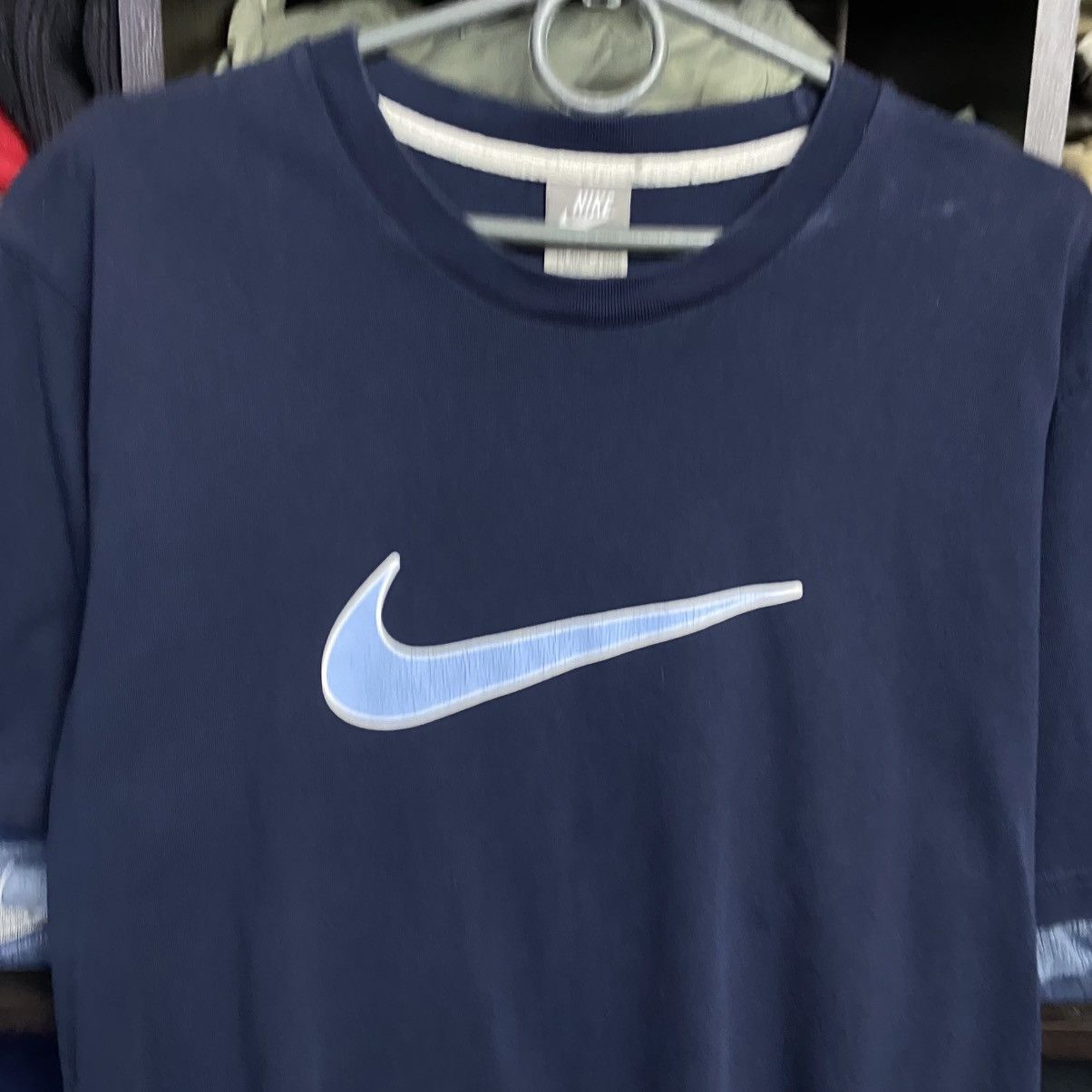 Nike Vintage Nike Big Swoosh 2000’s Streetwear tee size L Size US L / EU 52-54 / 3 - 2 Thumbnail