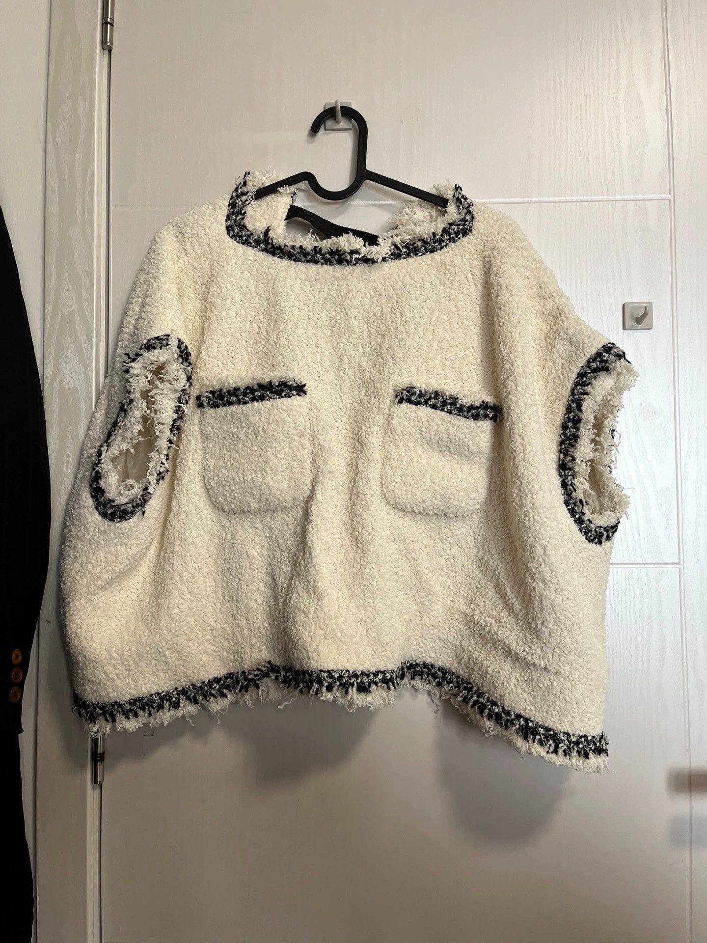 Sacai sacai wool vest size 2 soft dry cleaned minor stain Size L / US 10 / IT 46 - 1 Thumbnail