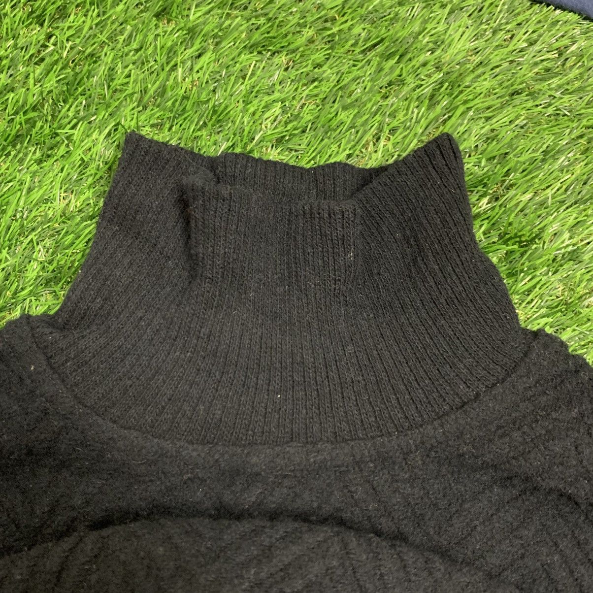 Versace Jeans Couture Vintage 90s Versace wool knitwear turtleneck sweater Size L / US 10 / IT 46 - 5 Thumbnail